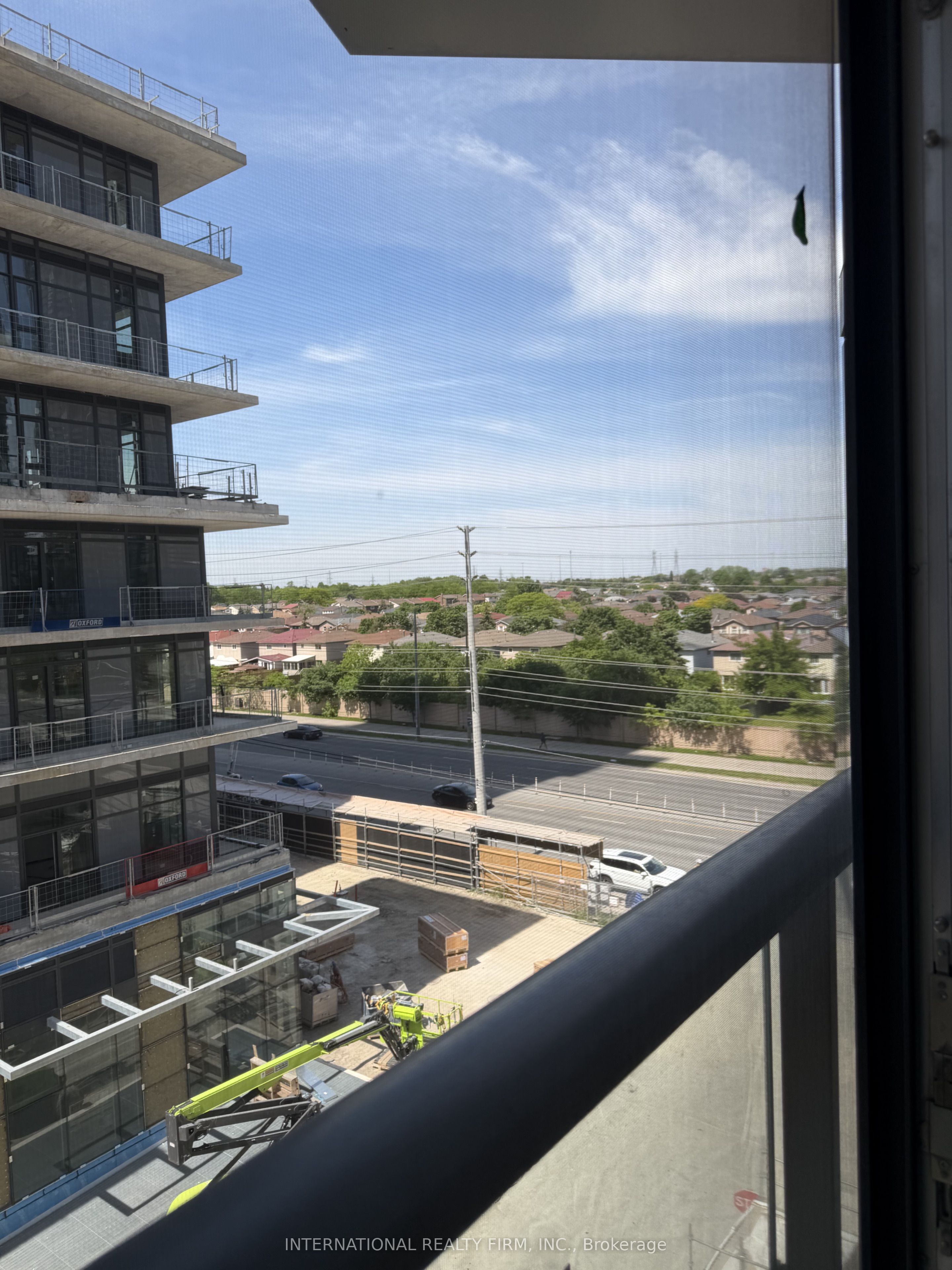 448 Burnhamthorpe Road W 425, Mississauga, ON L5B 0R4 photo 4