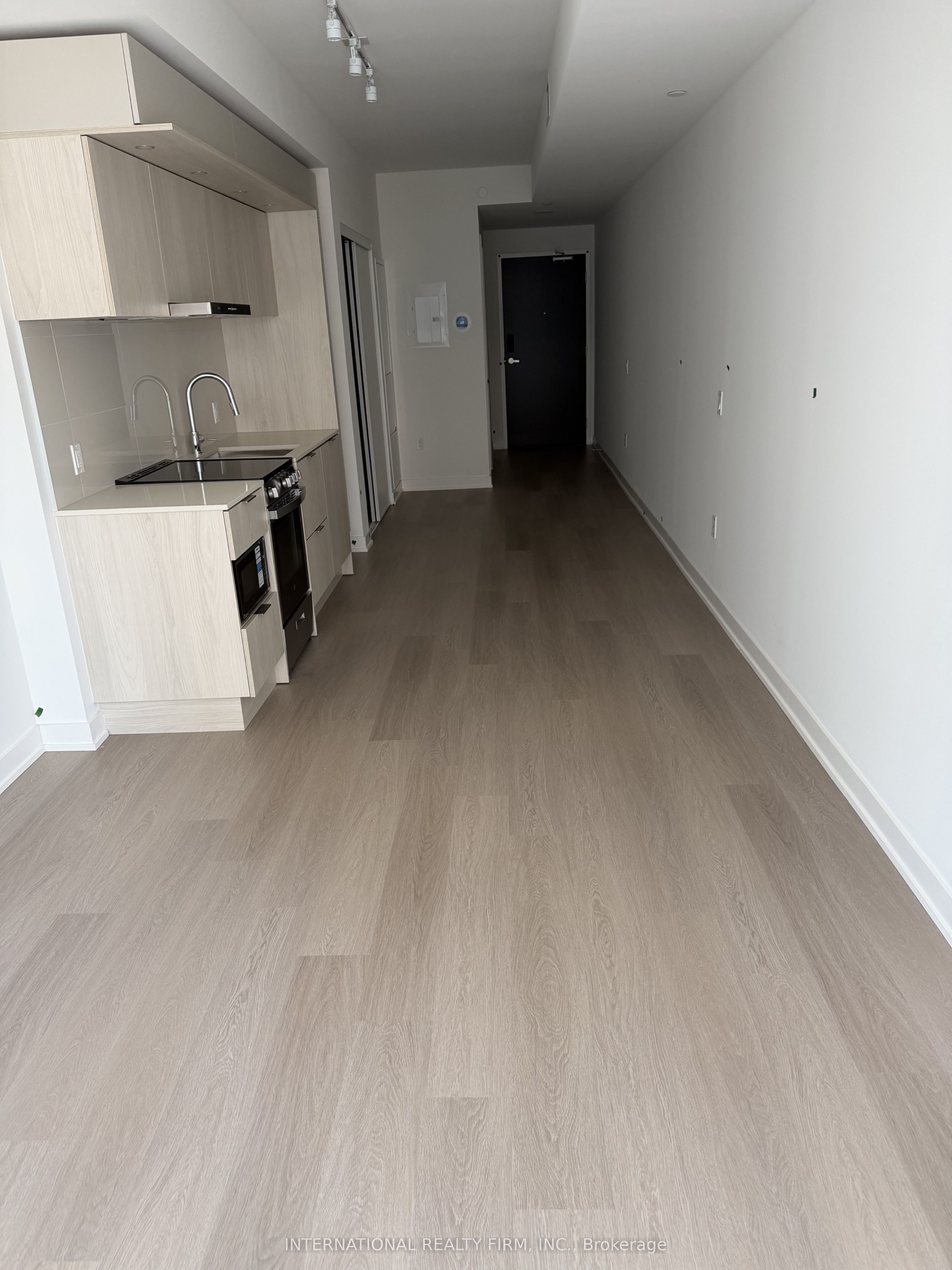 448 Burnhamthorpe Road W 425, Mississauga, ON L5B 0R4 photo 5