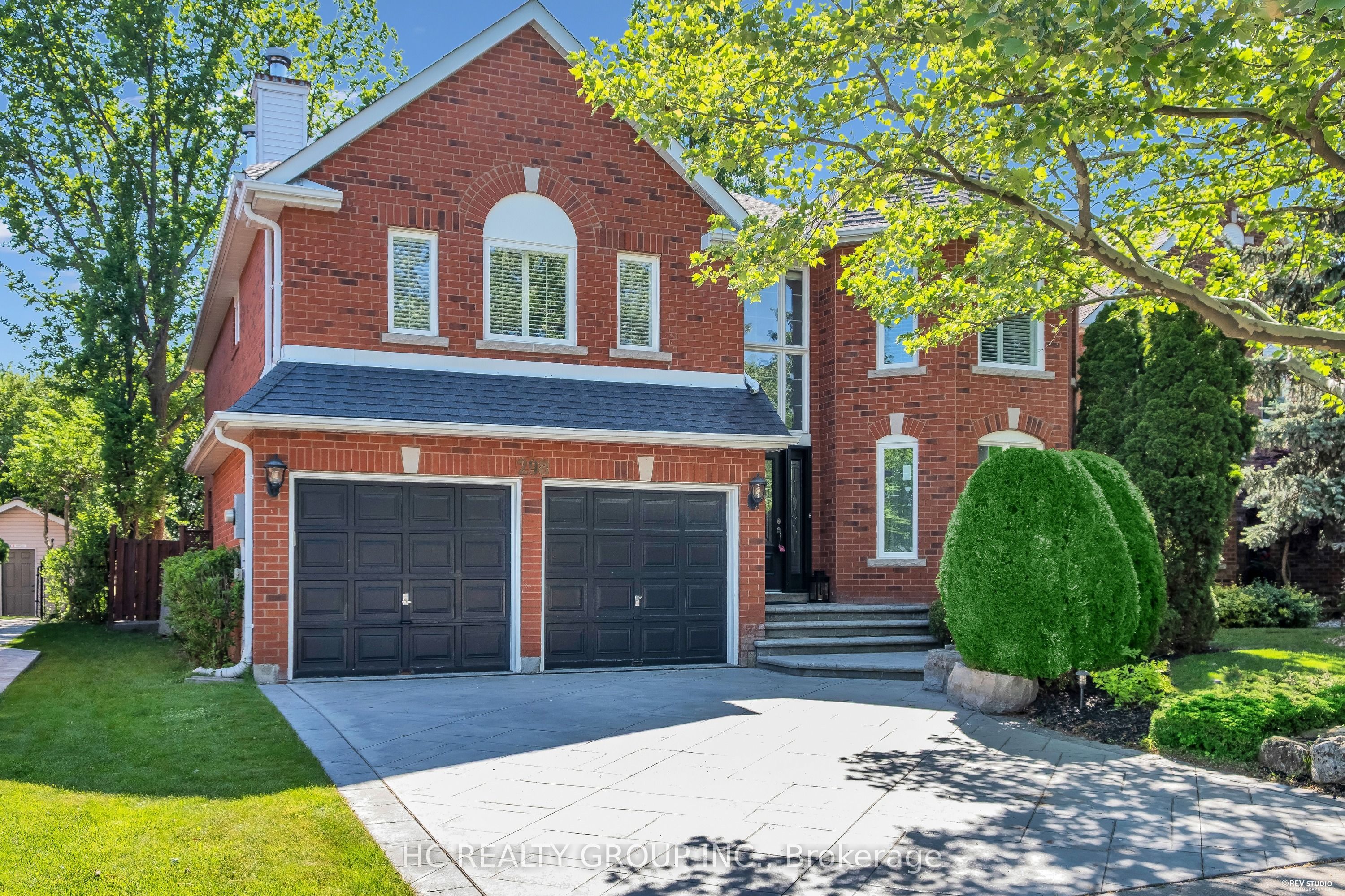 298 Northwood Drive, Oakville, ON L6M 1M7