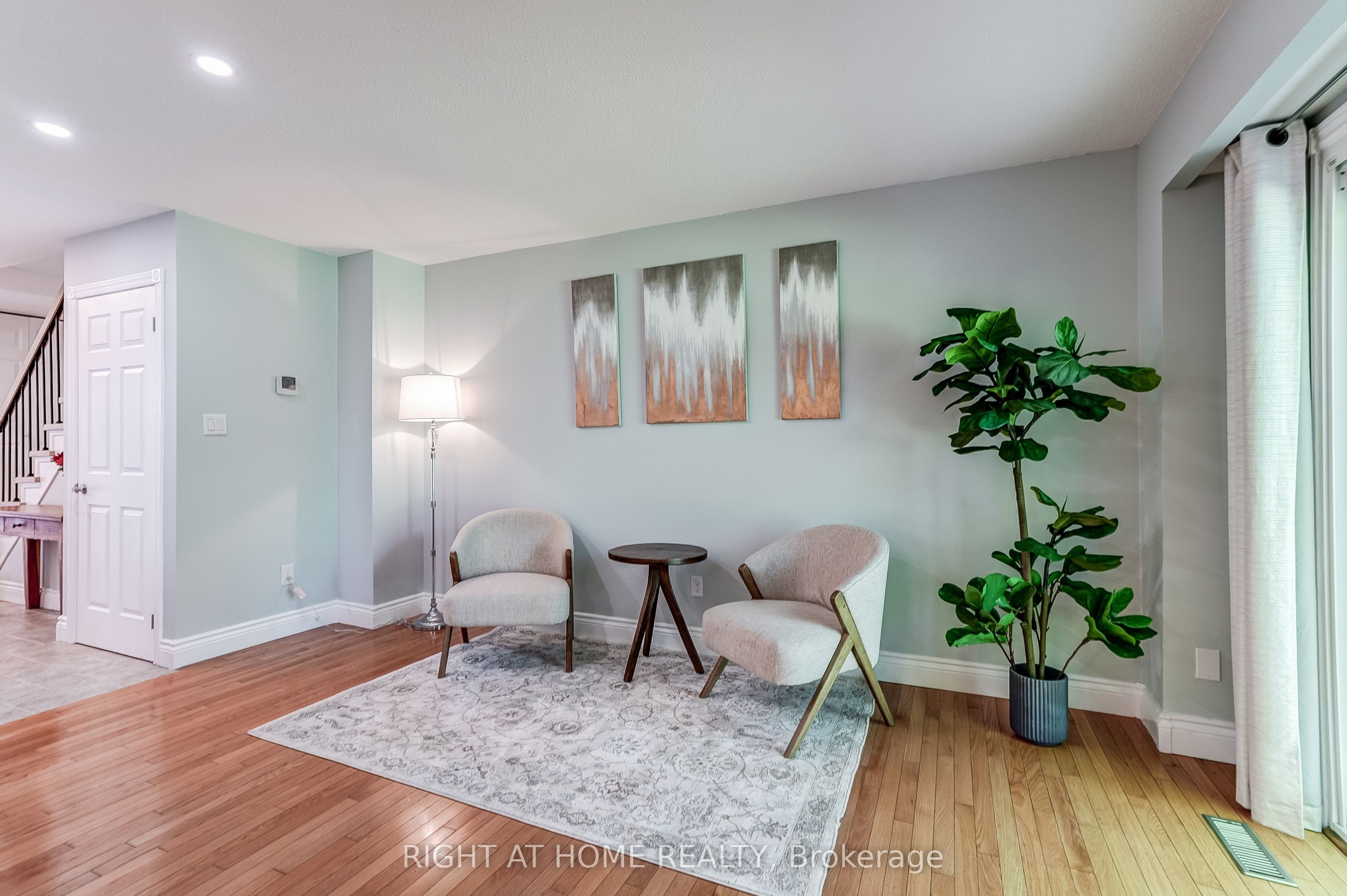 2120 Rathburn Road E 55, Mississauga, ON L4W 2S8 photo 5