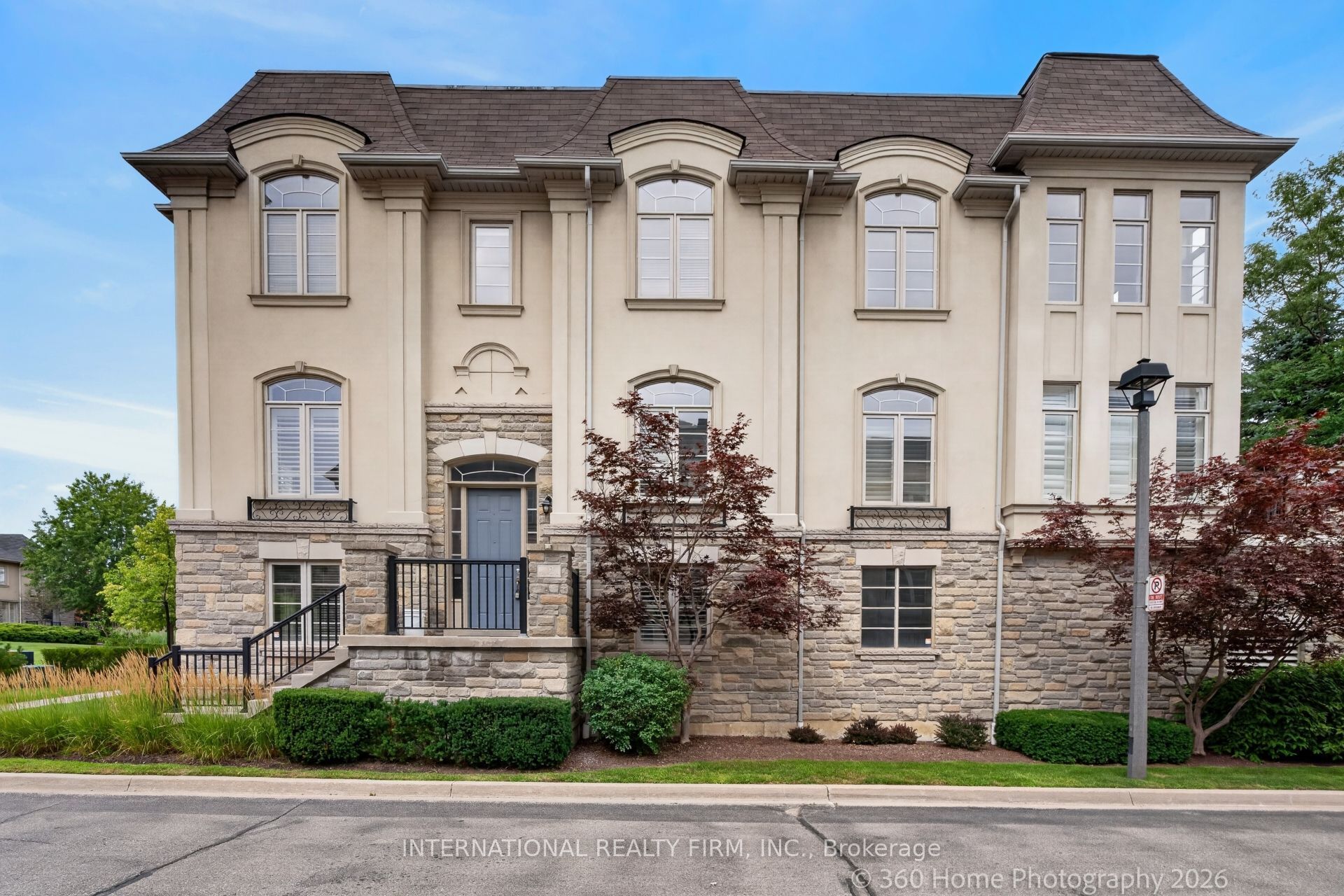 37-4135 Shipp Drive, Mississauga, ON L4Z 0A7 photo 2