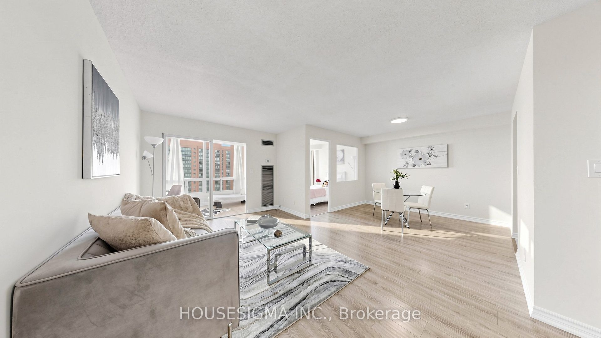 155 Hillcrest Avenue 1815, Mississauga, ON L5B 3Z2