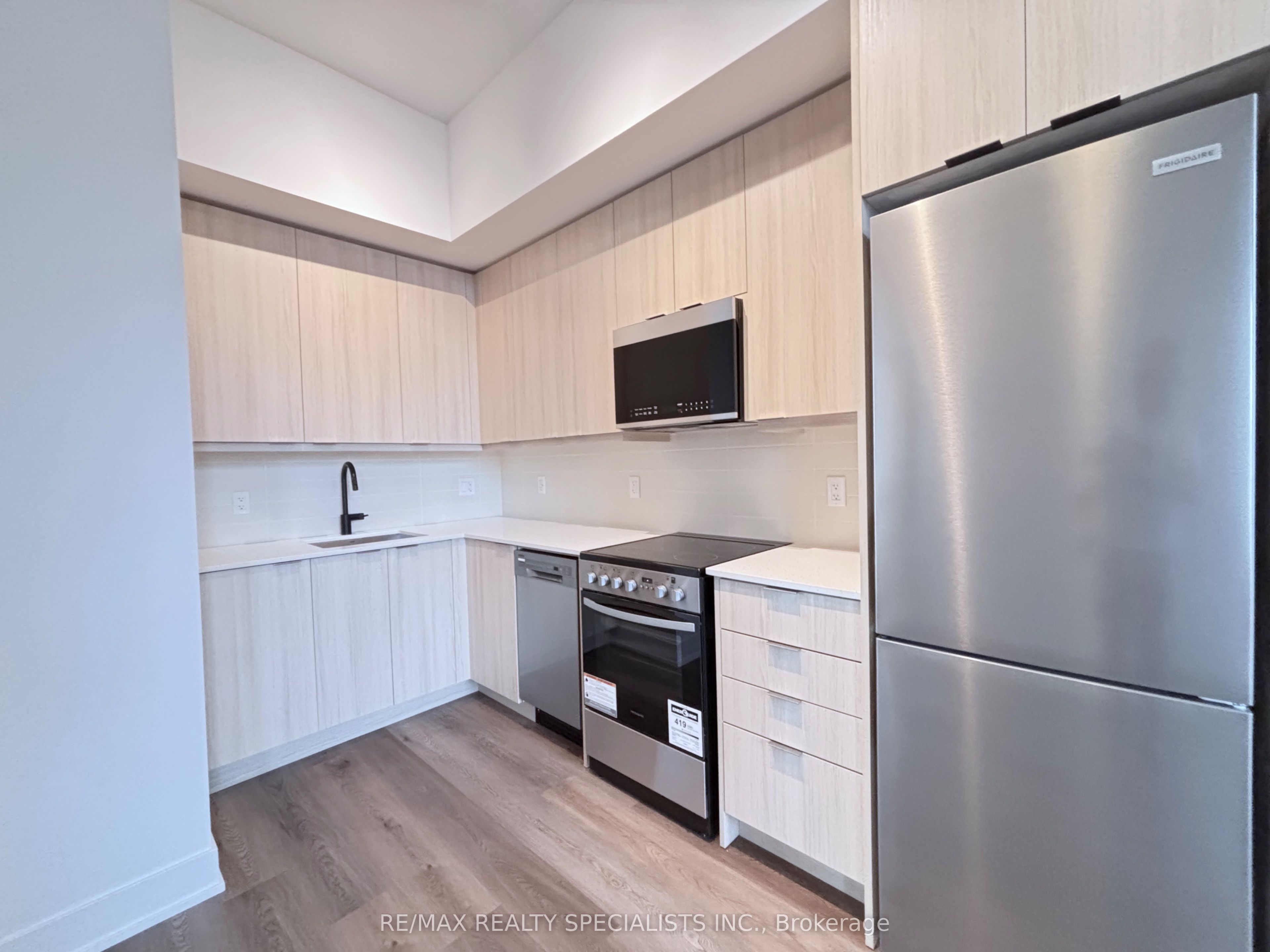 115 Nipissing Road 313, Milton, ON L9T 4Z9 photo 4