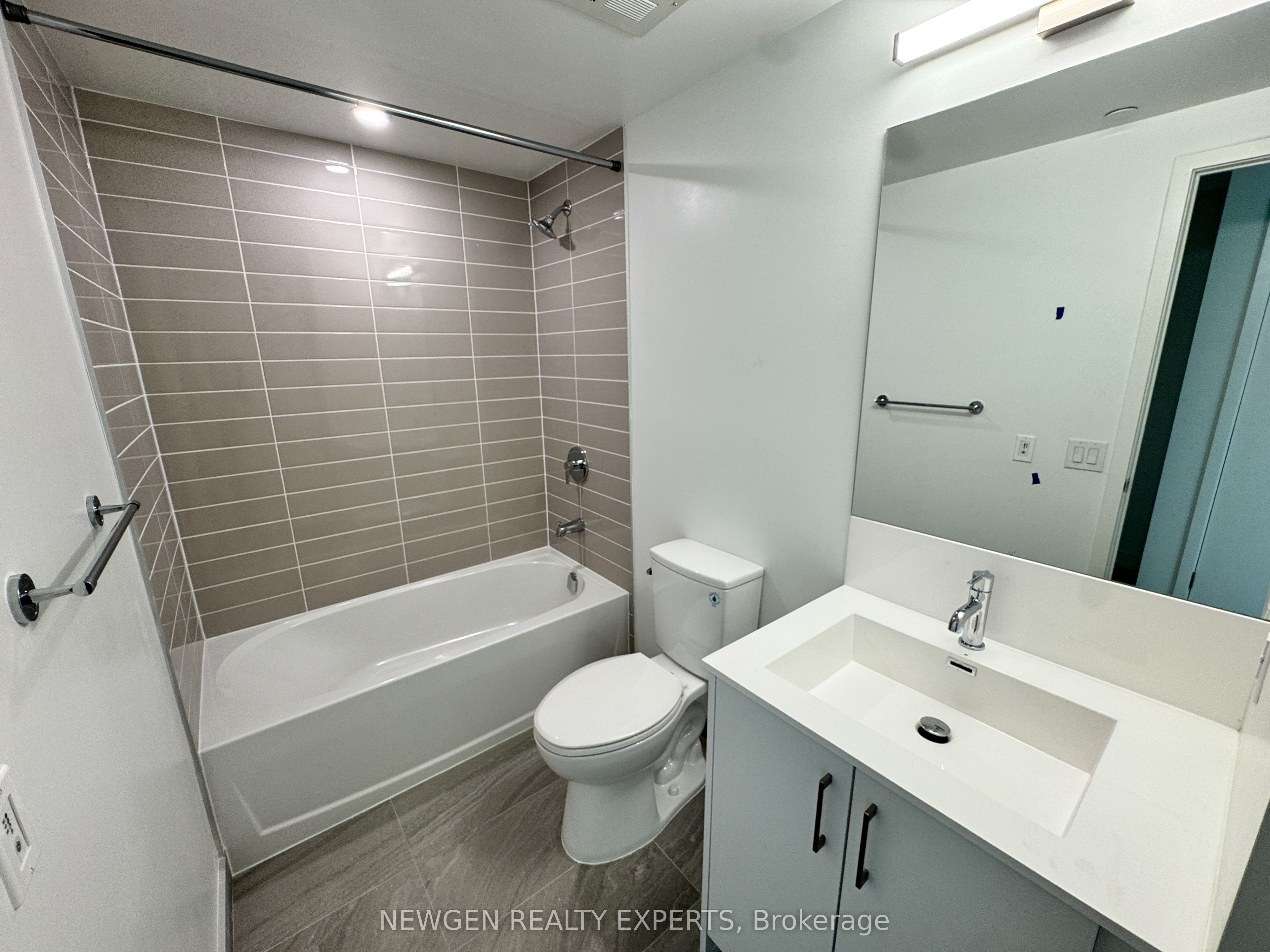 4010 Eglinton Avenue W 1201, Toronto, ON M9A 0G5 photo 5