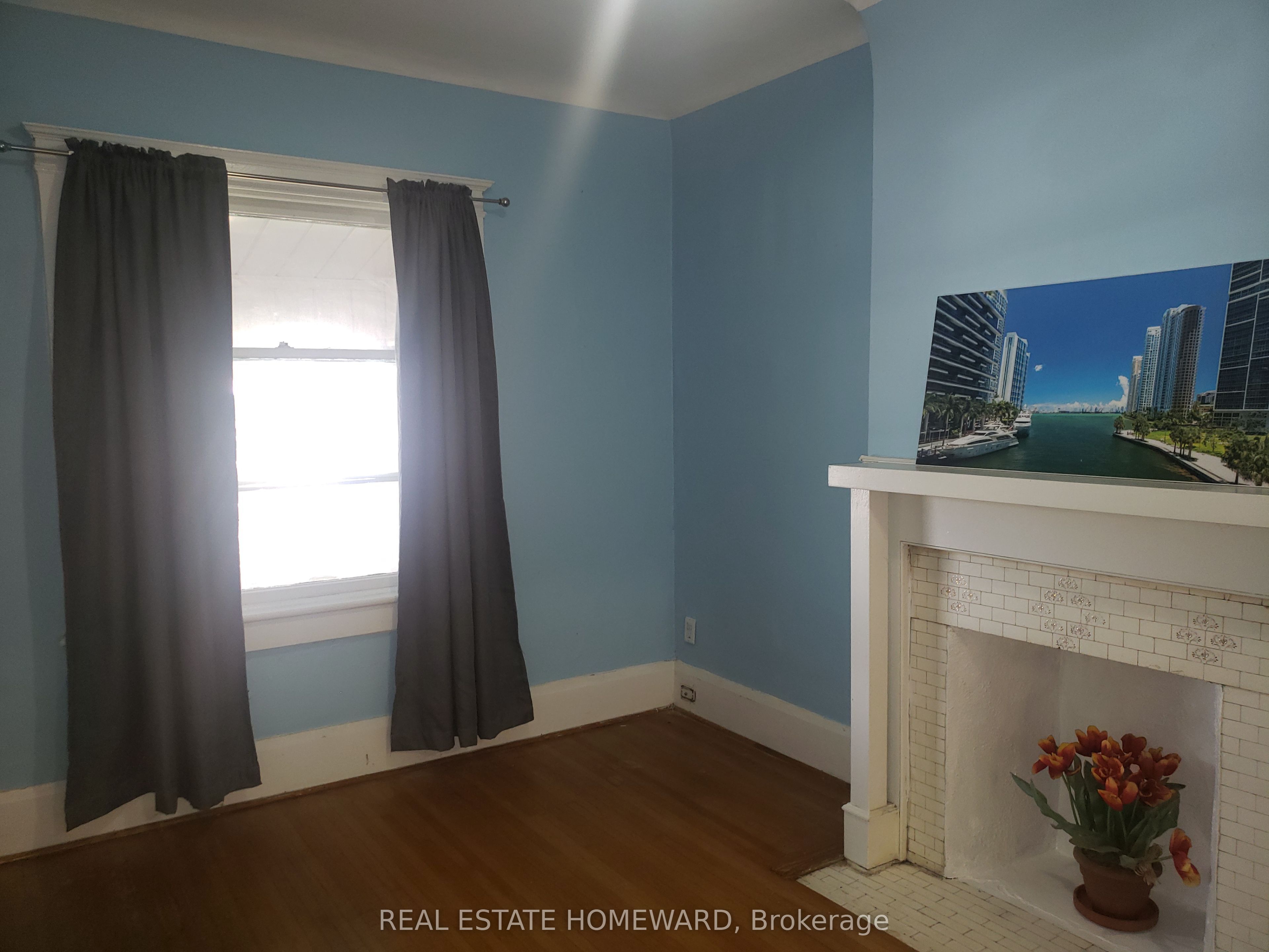 687 Dupont Street 2  (1st Flr), Toronto, ON M6G 1Z5 photo 3