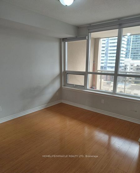 4090 Living Arts Drive 803, Mississauga, ON L5B 4M8