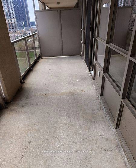4090 Living Arts Drive 803, Mississauga, ON L5B 4M8 photo 3