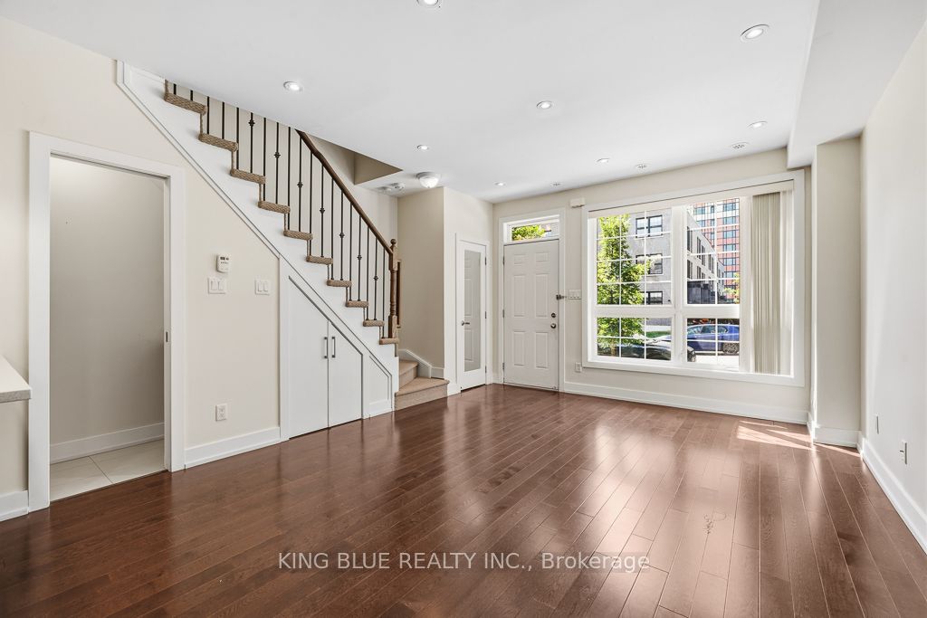 214 Brandon Avenue, Toronto, ON M6H 2E1 photo 4