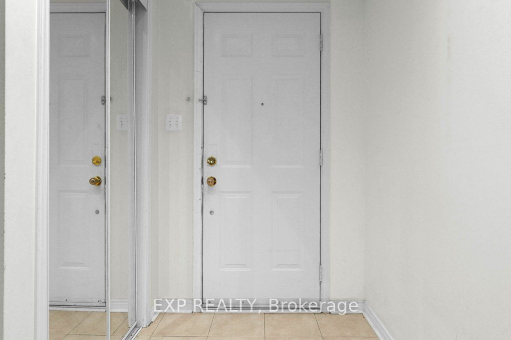 7035 Rexwood Road 13, Mississauga, ON L4T 4M6 photo 3