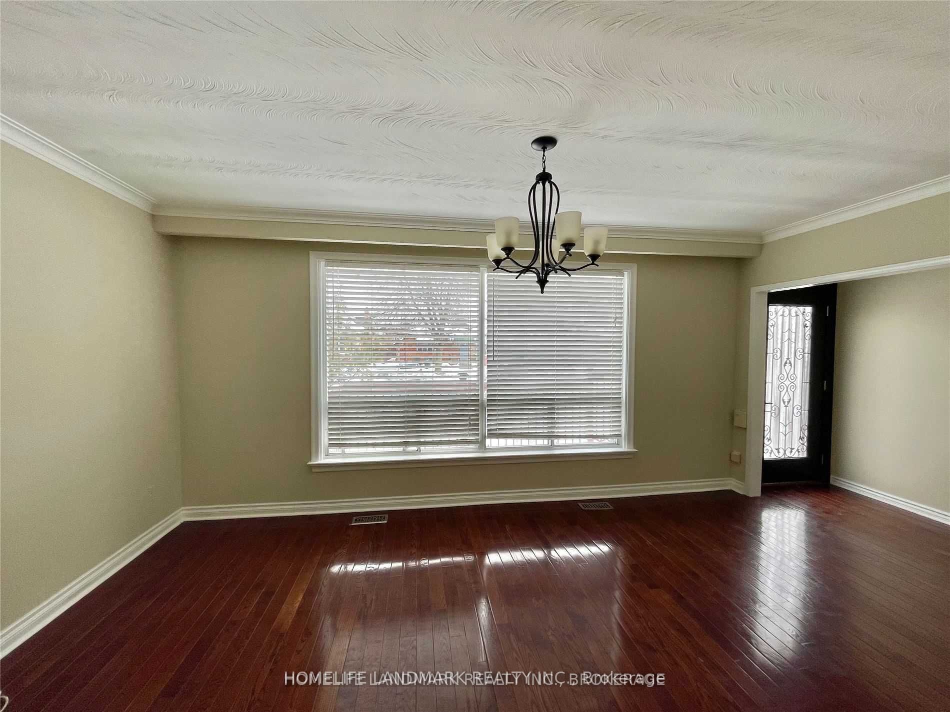 25 Edgemont Drive Upper, Brampton, ON L6V 1K9 photo 2