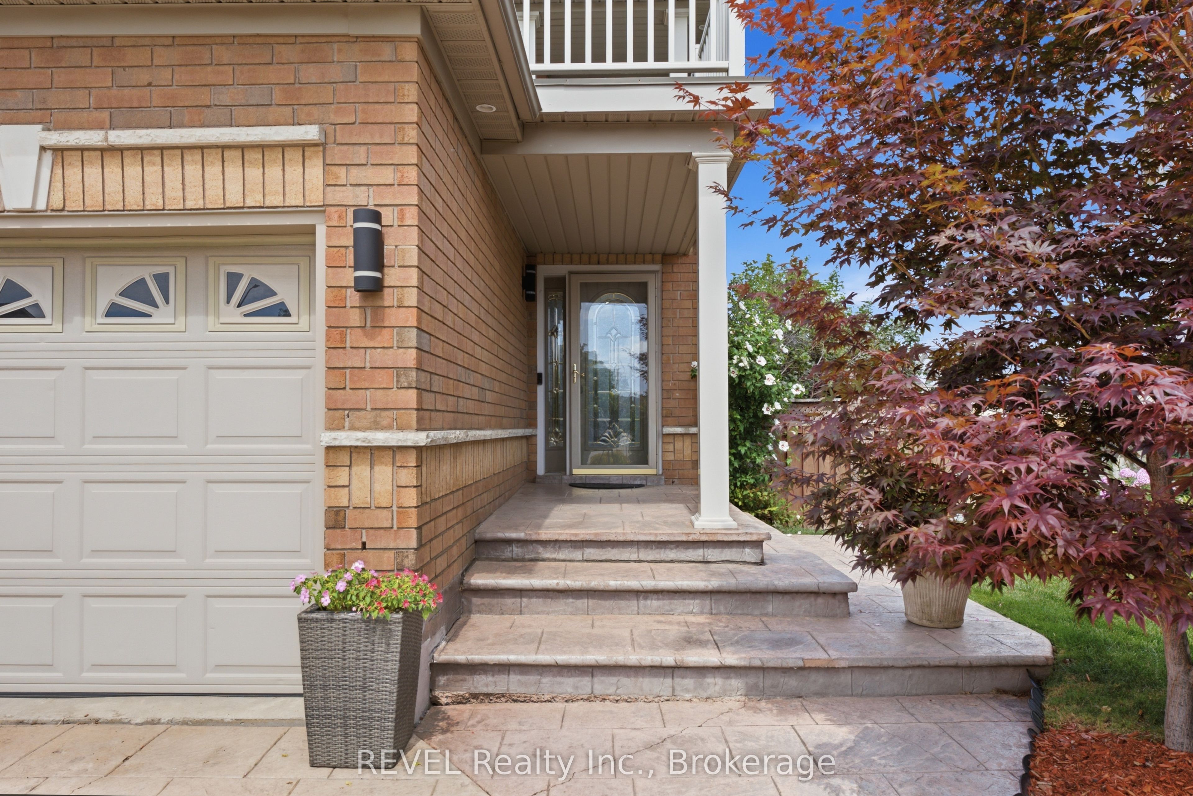 20 Hayloft Court, Brampton, ON L6X 4R7 photo 3