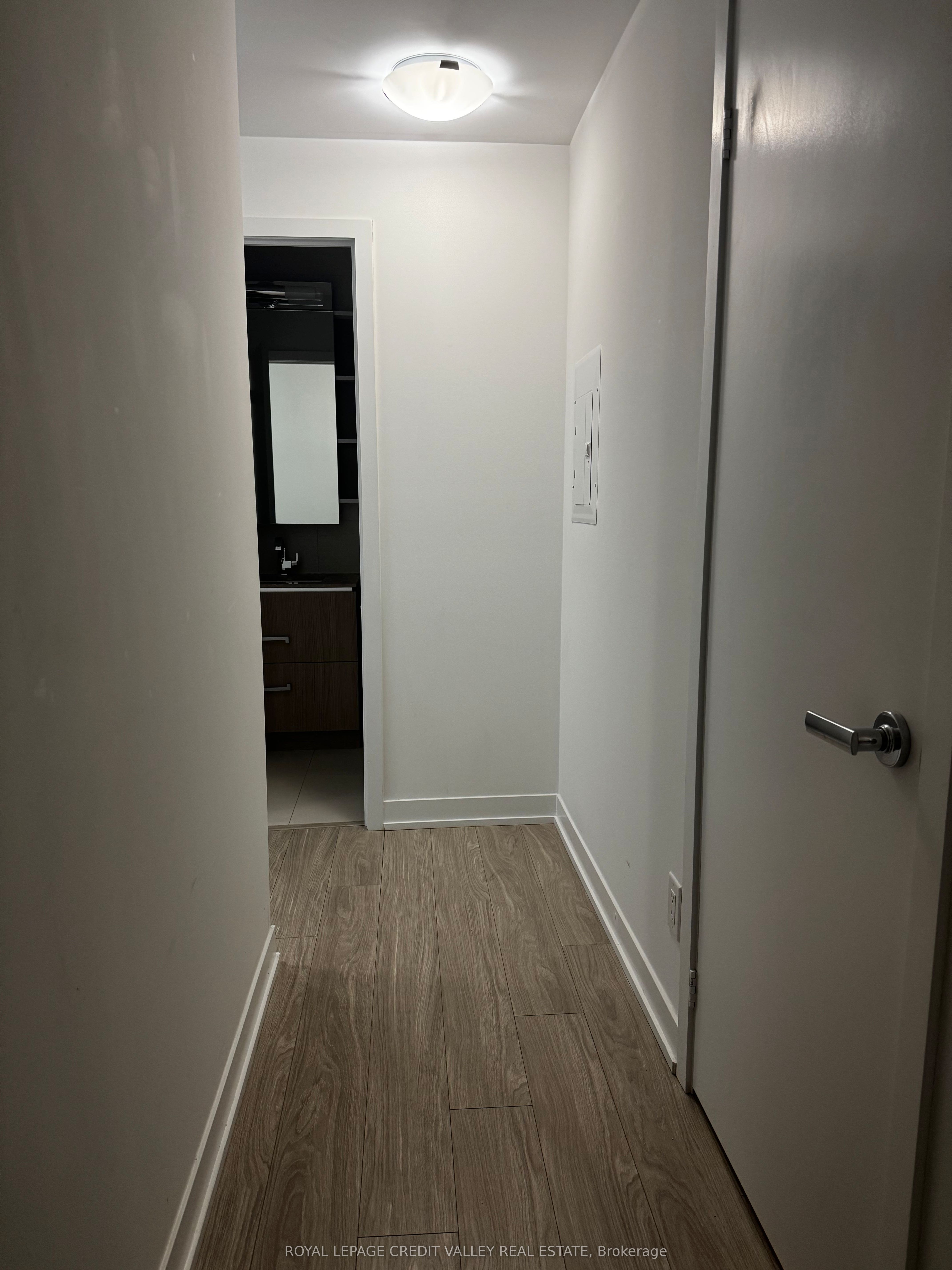 1830 Bloor Street W 439, Toronto, ON M6P 0A2 photo 5
