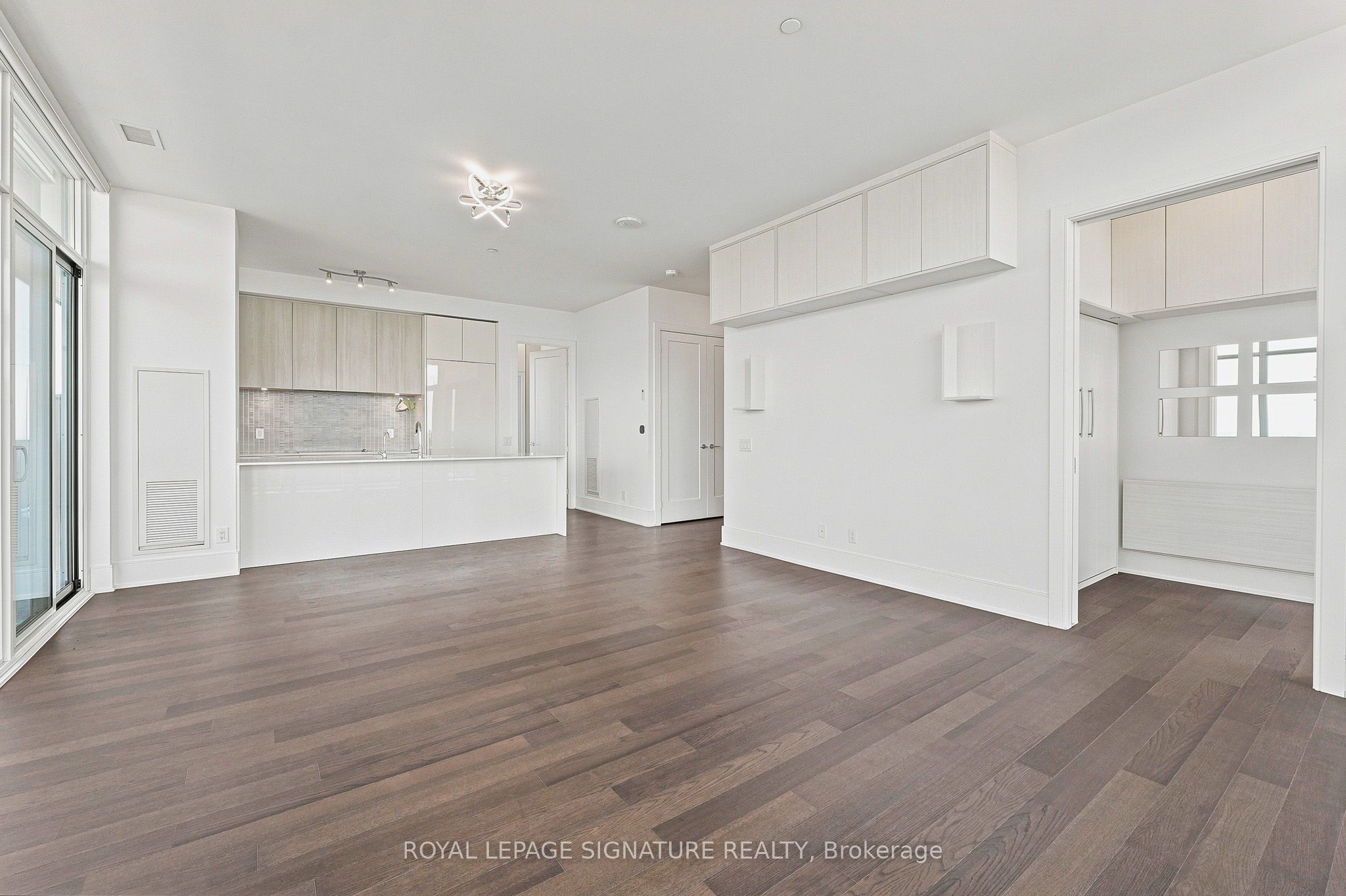 70 ANNIE CRAIG Drive LPH 1, Toronto, ON M8V 0G2 photo 2