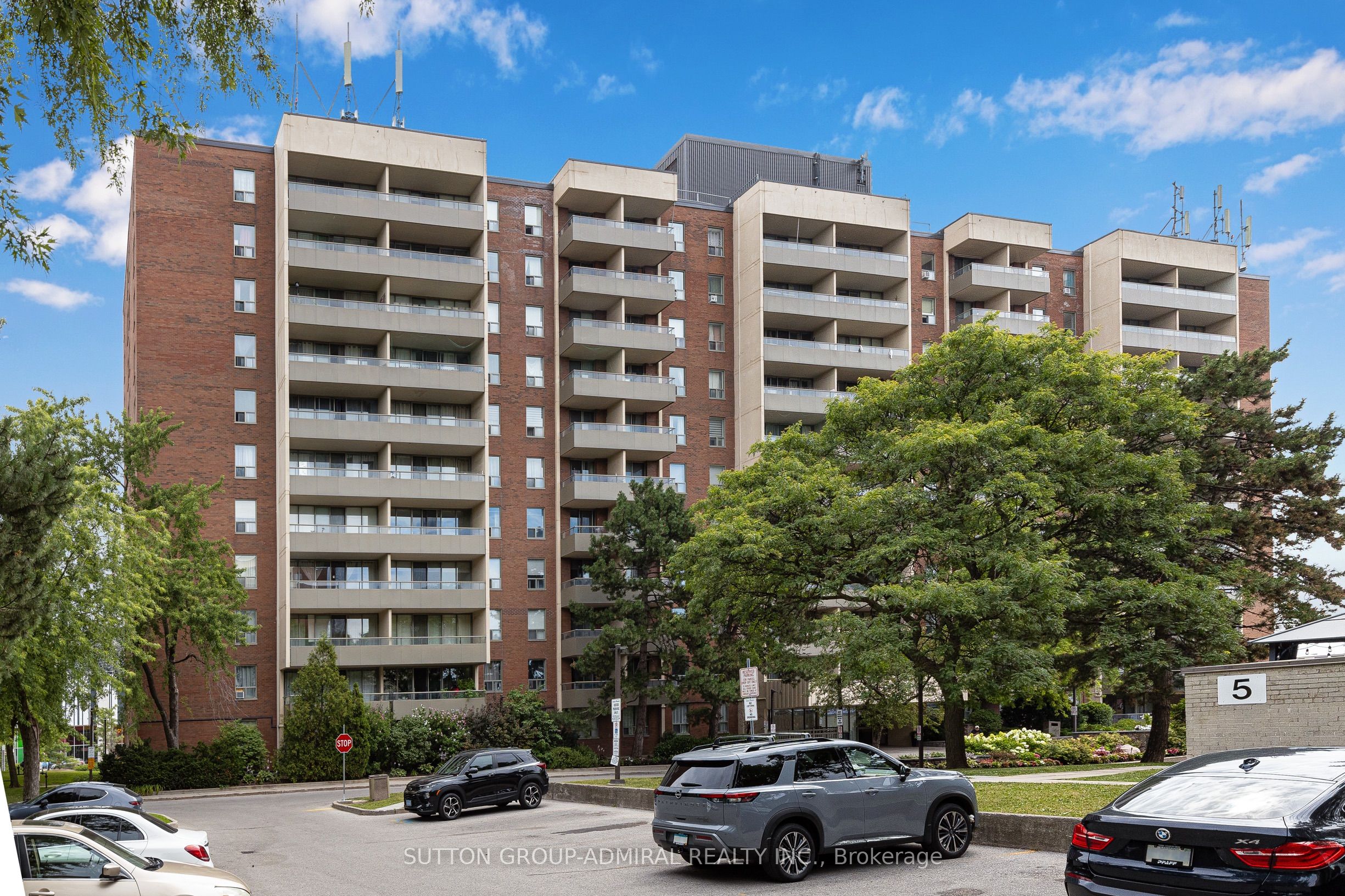 1 Four Winds Drive 513, Toronto, ON M3J 2T1 photo 2