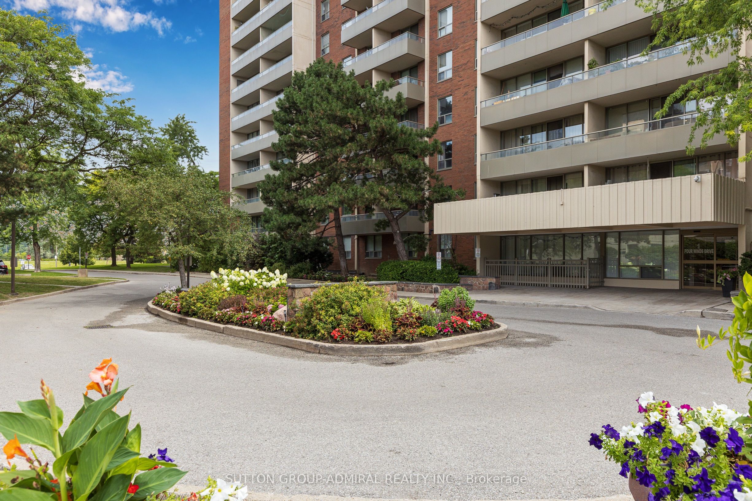 1 Four Winds Drive 513, Toronto, ON M3J 2T1 photo 3