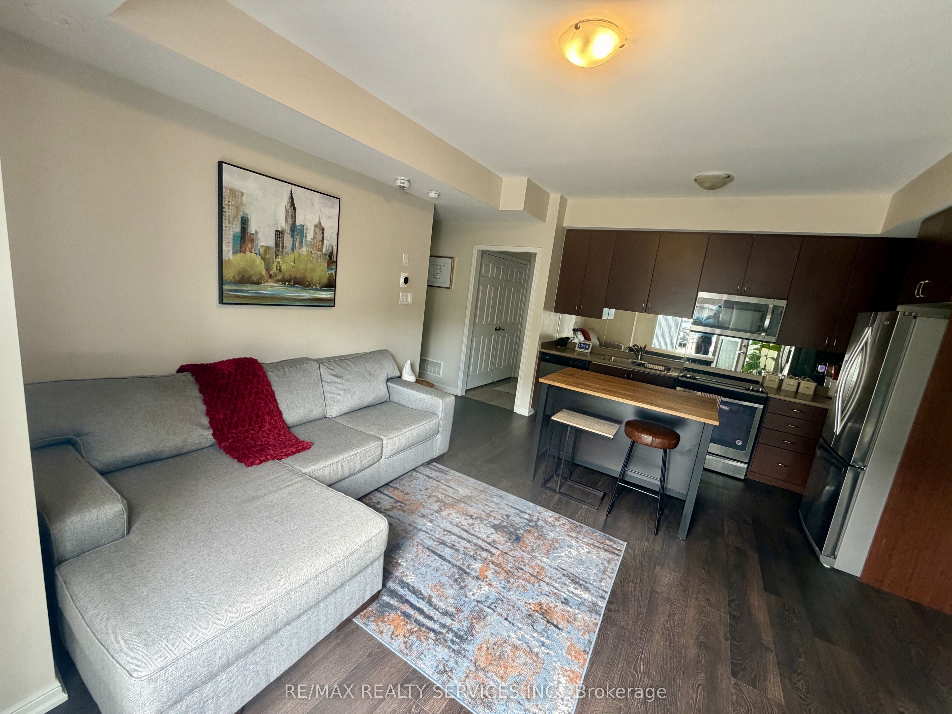 250 Sunny Meadow Boulevard 256, Brampton, ON L6R 3Y6 photo 4