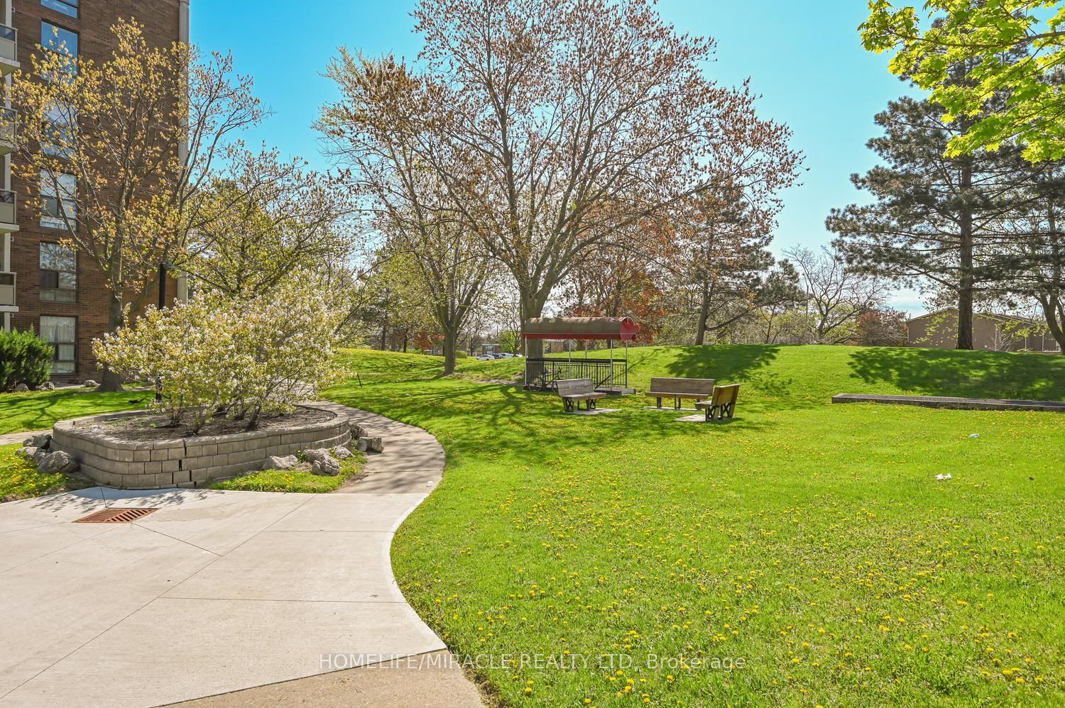 4 Kings Cross Road 602, Brampton, ON L6T 3X8 photo 5