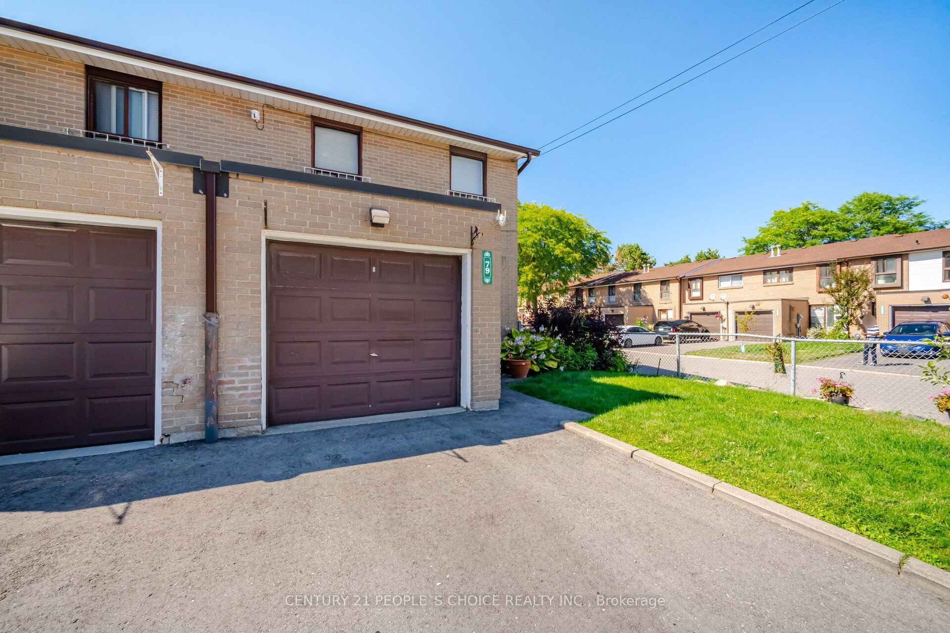 79 Fleetwood Crescent, Brampton, ON L6T 2E5 photo 4