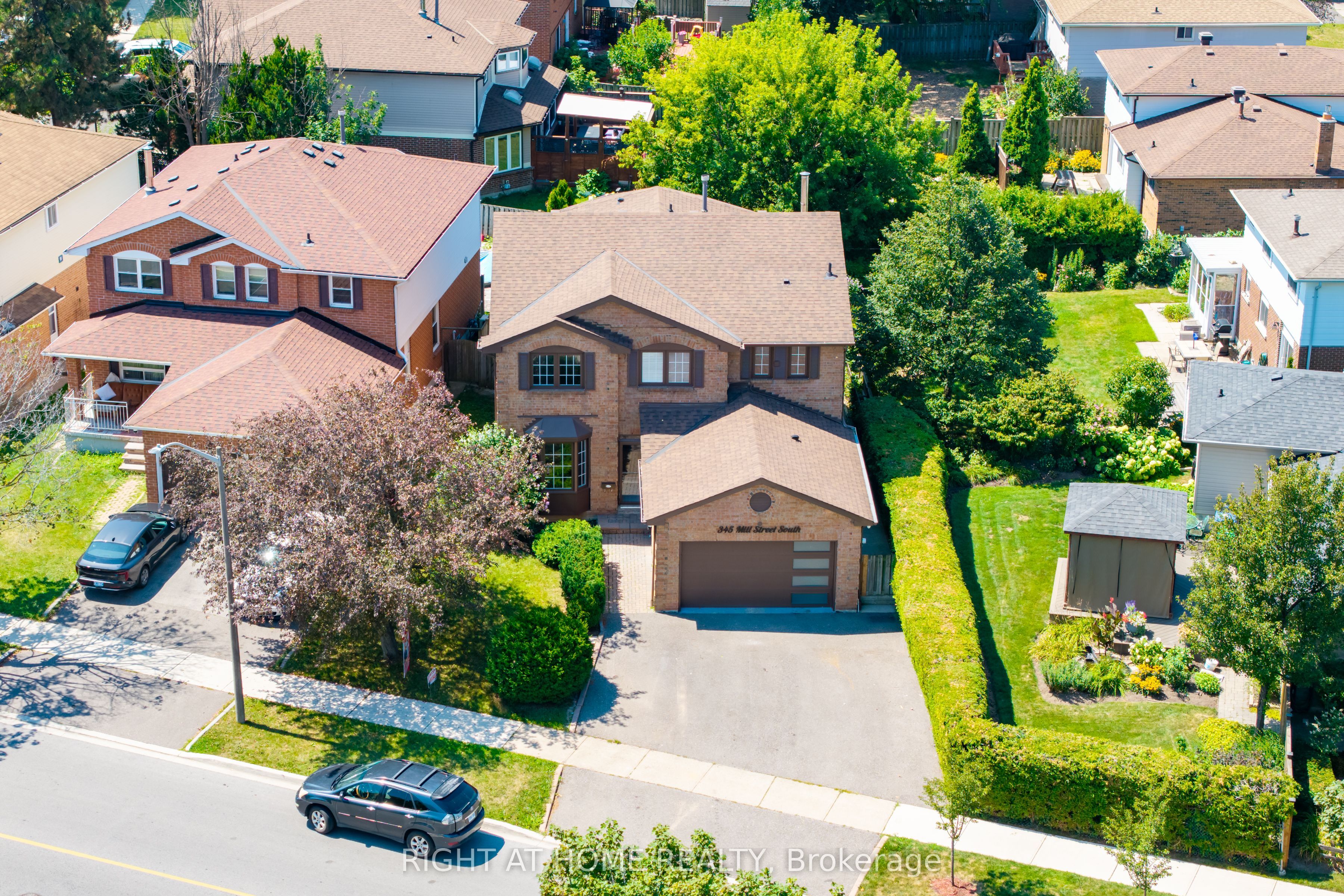 345 Mill Street S, Brampton, ON L6Y 2Y8 photo 2
