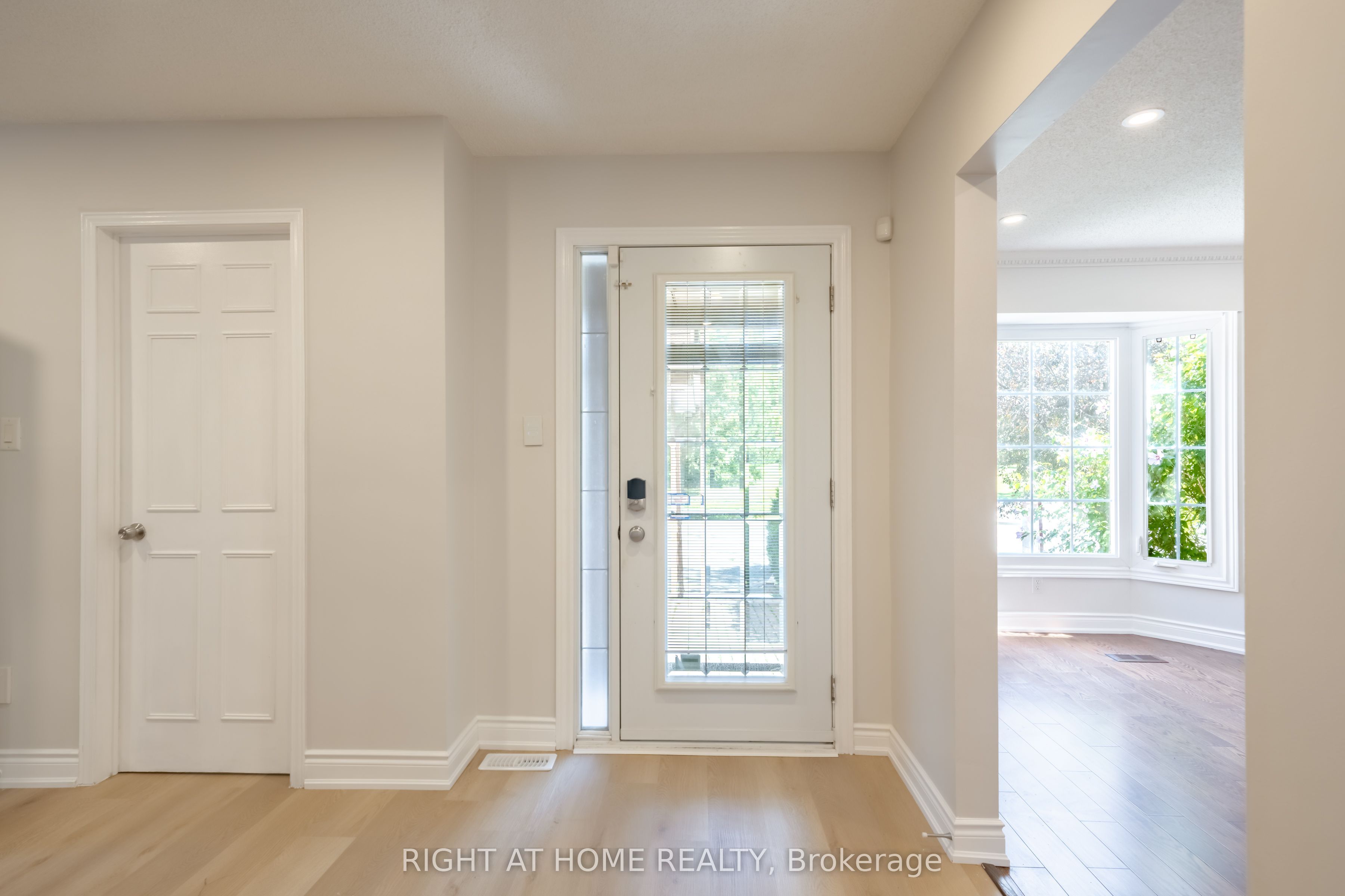 345 Mill Street S, Brampton, ON L6Y 2Y8 photo 4