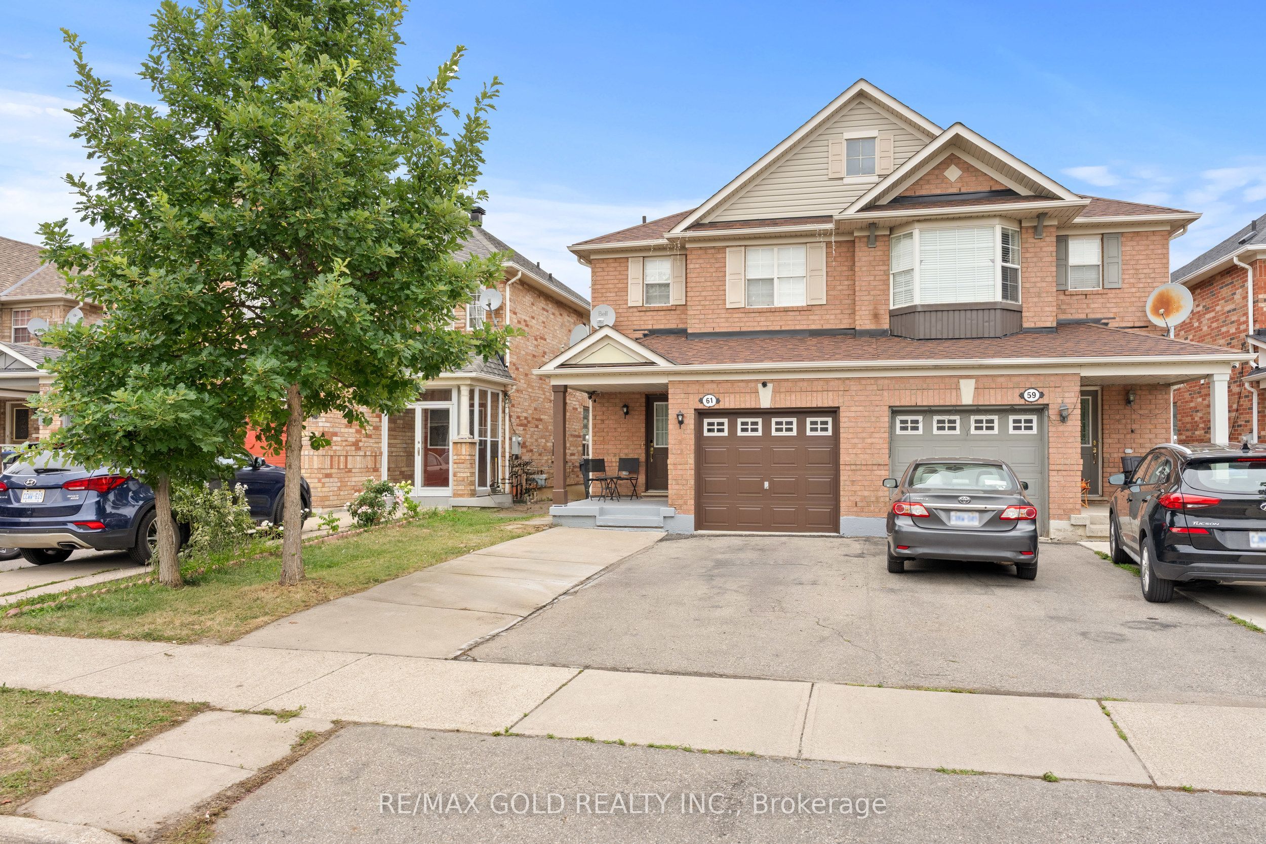 61 Herdwick Street, Brampton, ON L6S 6L6 photo 2