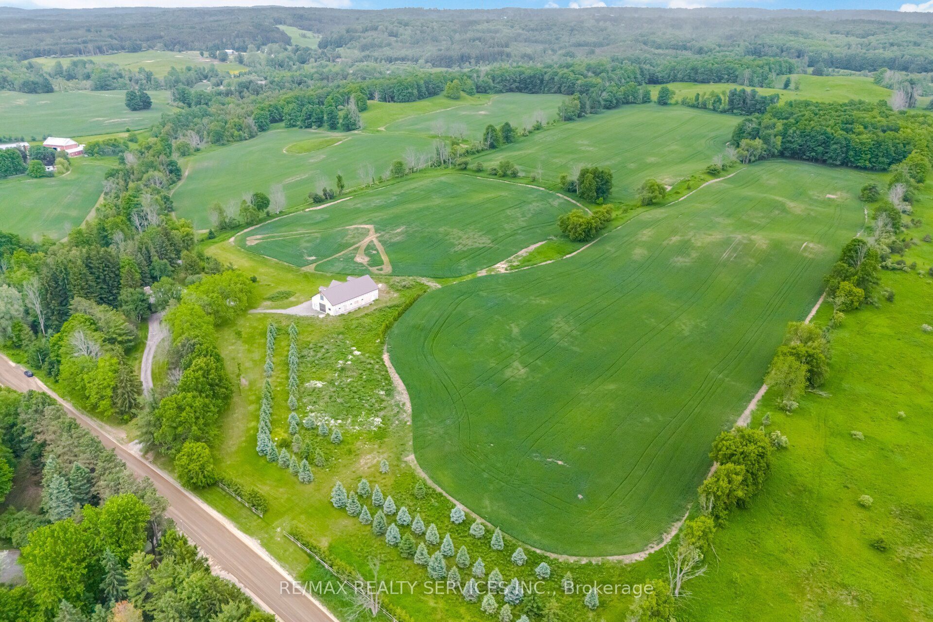 19246 Centreville Creek Road, Caledon, ON L7K 2N1 photo 4