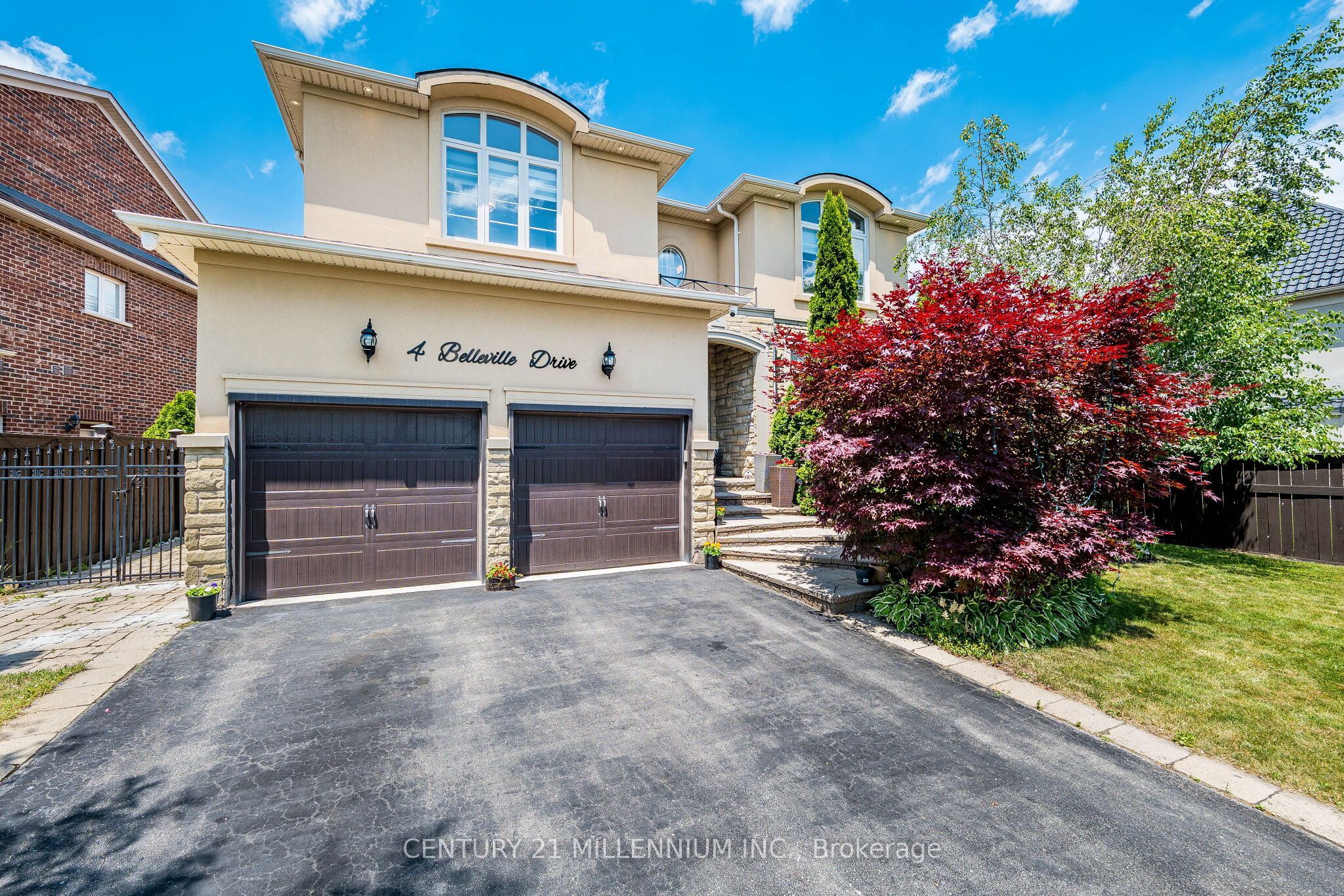 4 Belleville Drive, Brampton, ON L6P 1V7