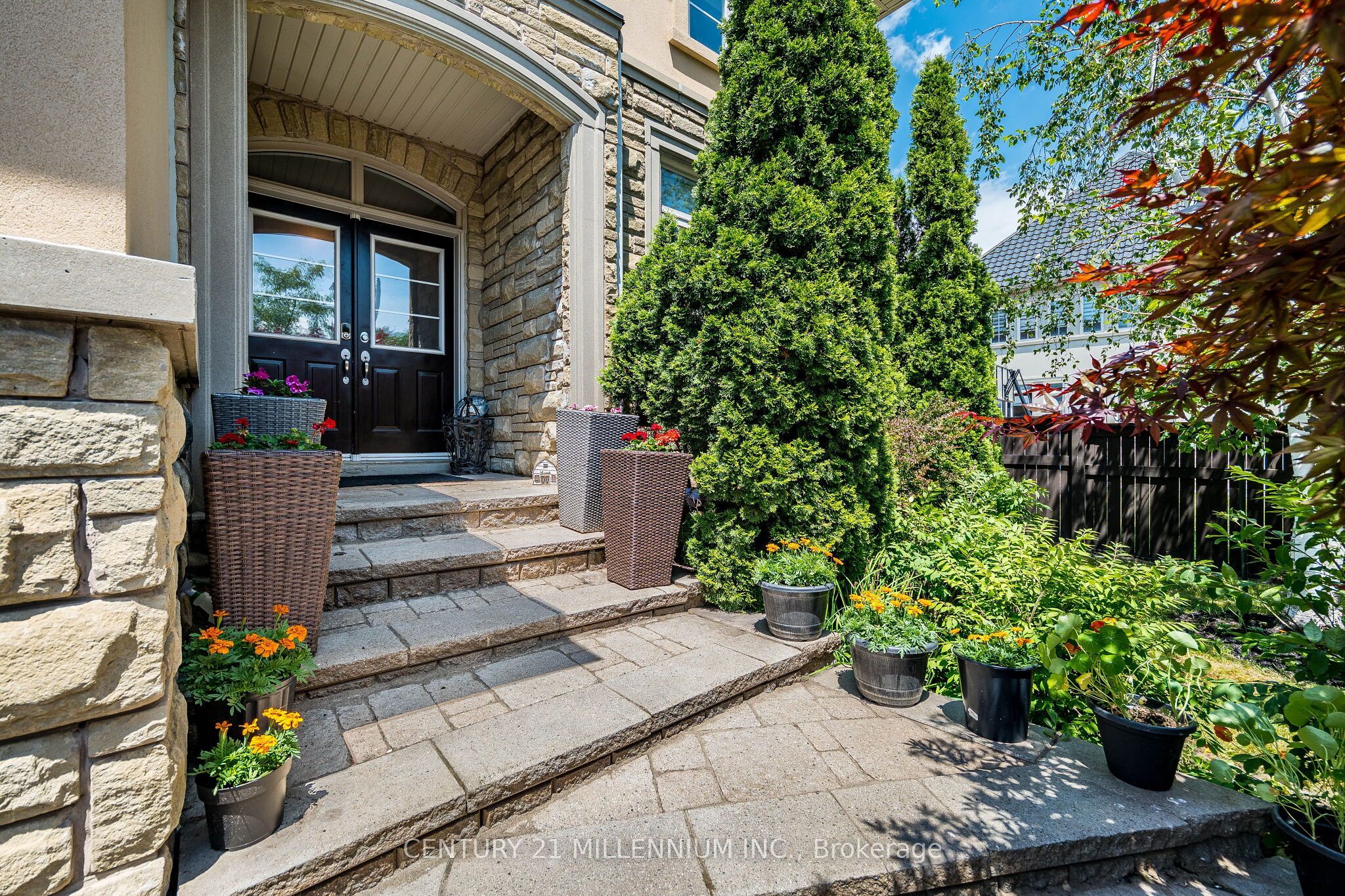 4 Belleville Drive, Brampton, ON L6P 1V7 photo 3