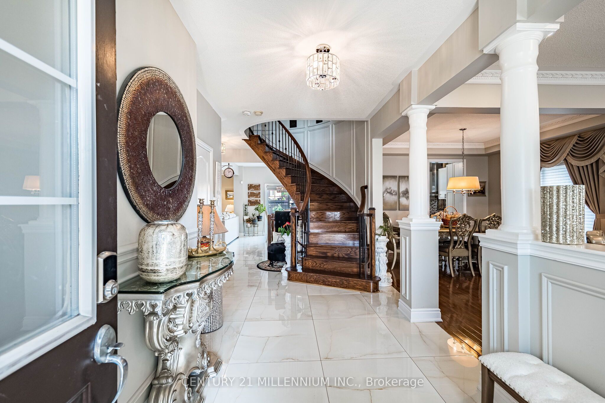 4 Belleville Drive, Brampton, ON L6P 1V7 photo 4