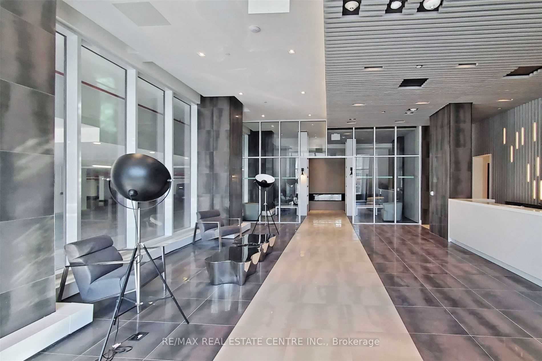 2481 Taunton Road 308, Oakville, ON L6H 3R7 photo 3