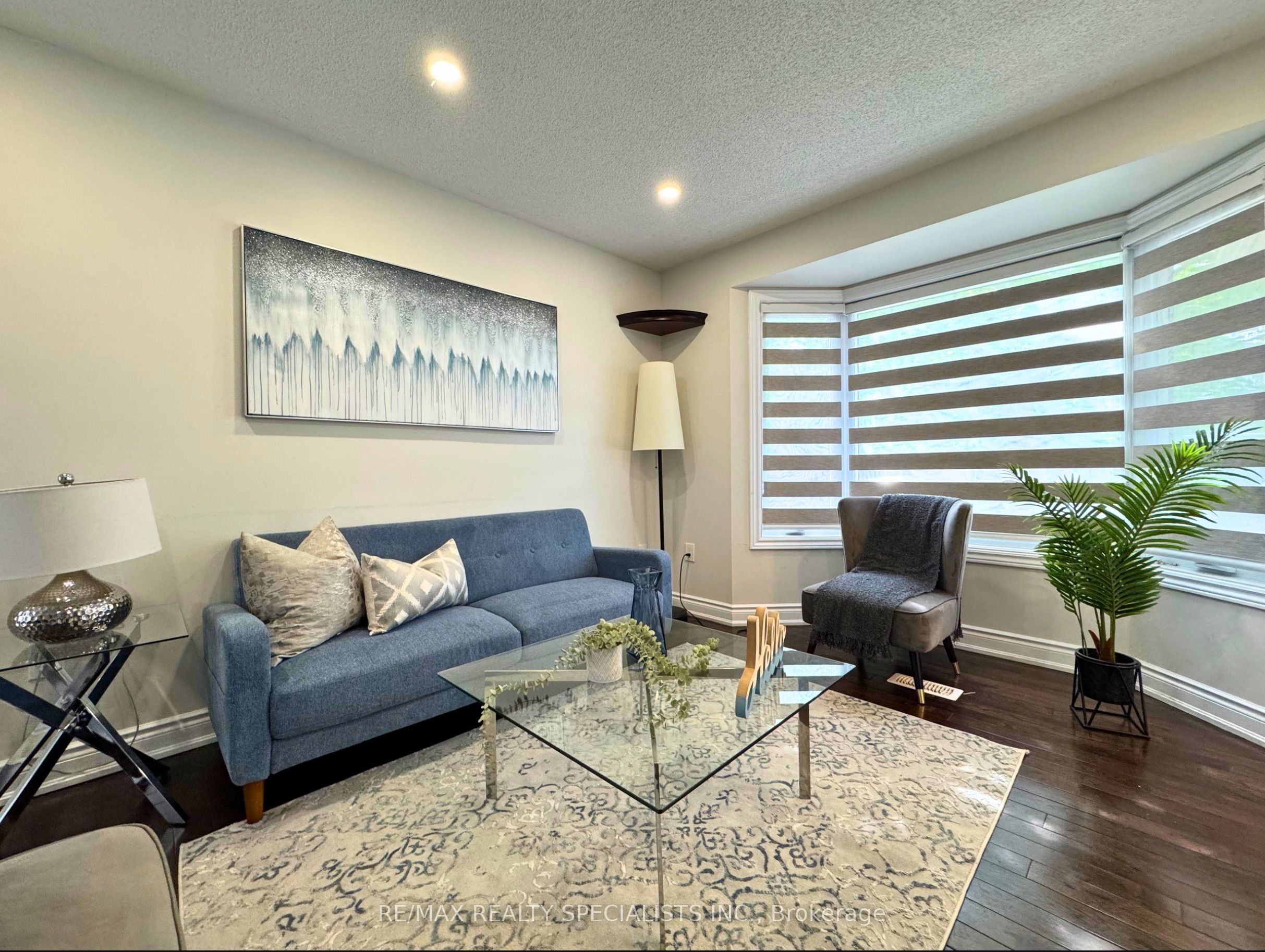 22 Clayborne Avenue, Brampton, ON L7A 1N8 photo 2