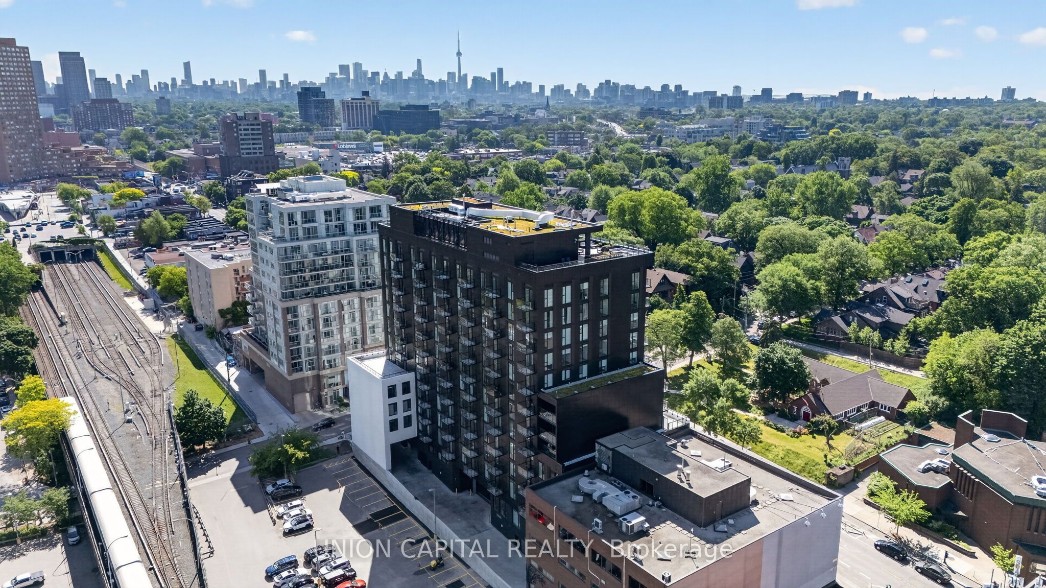 1660 Bloor Street W 910, Toronto, ON M6P 0C6 photo 2