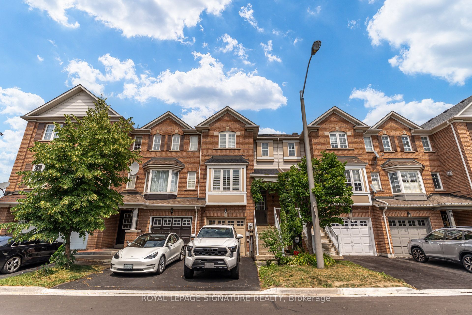 250 Richvale Drive S 3, Brampton, ON L6Z 4W2