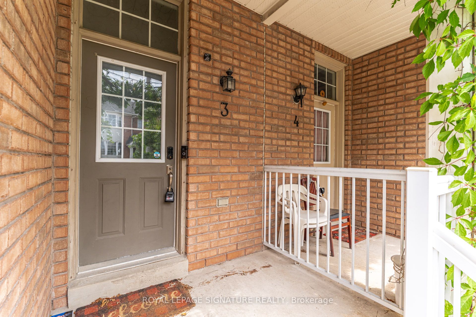250 Richvale Drive S 3, Brampton, ON L6Z 4W2 photo 2