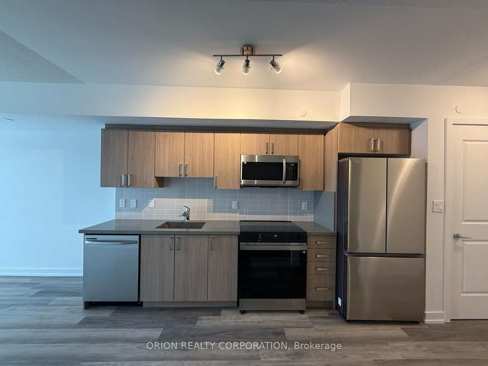 556 Marlee Avenue 431, Toronto, ON M6B 0B1 photo 5