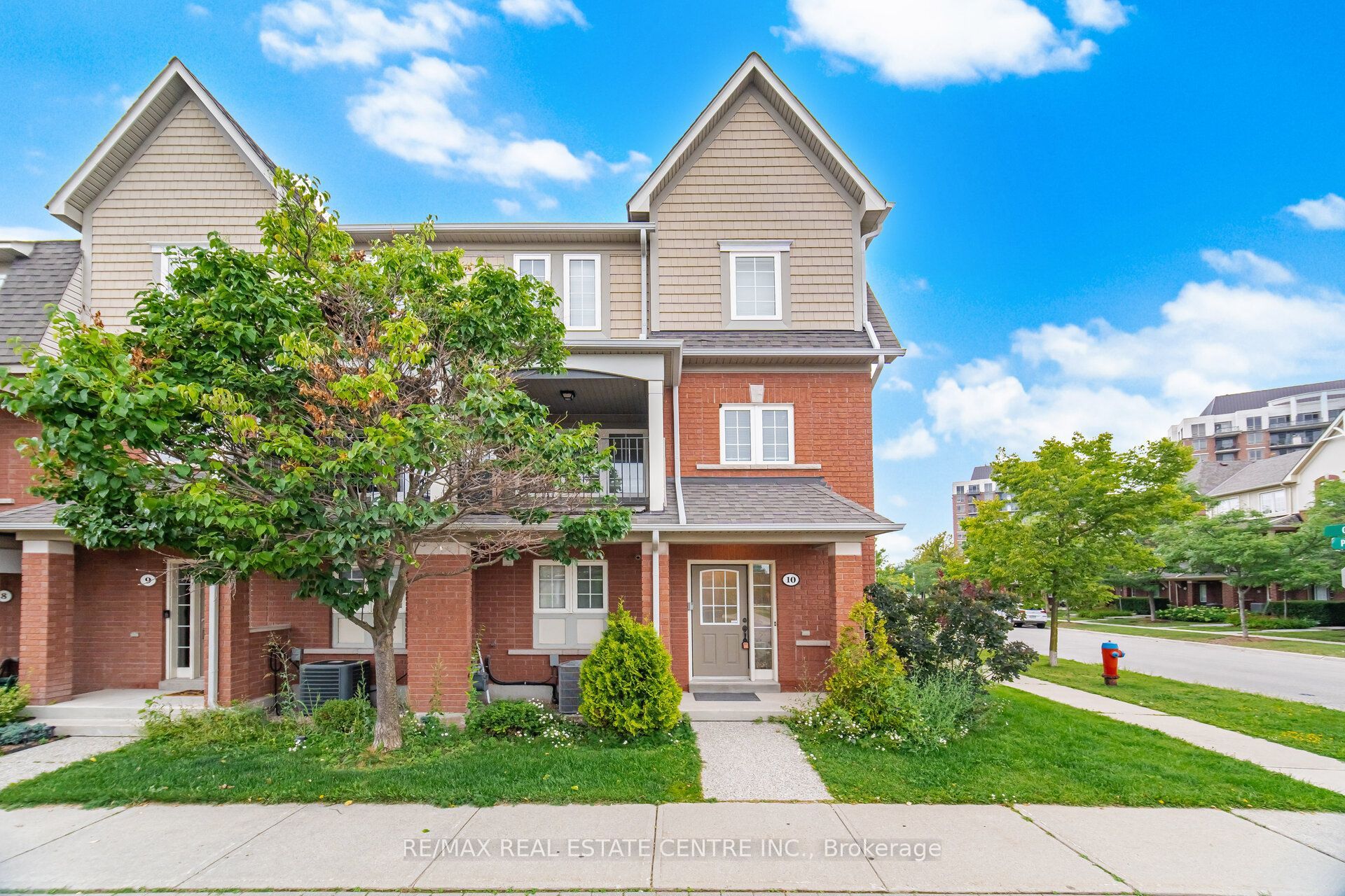2360 Parkhaven Boulevard 10, Oakville, ON L6H 7S6