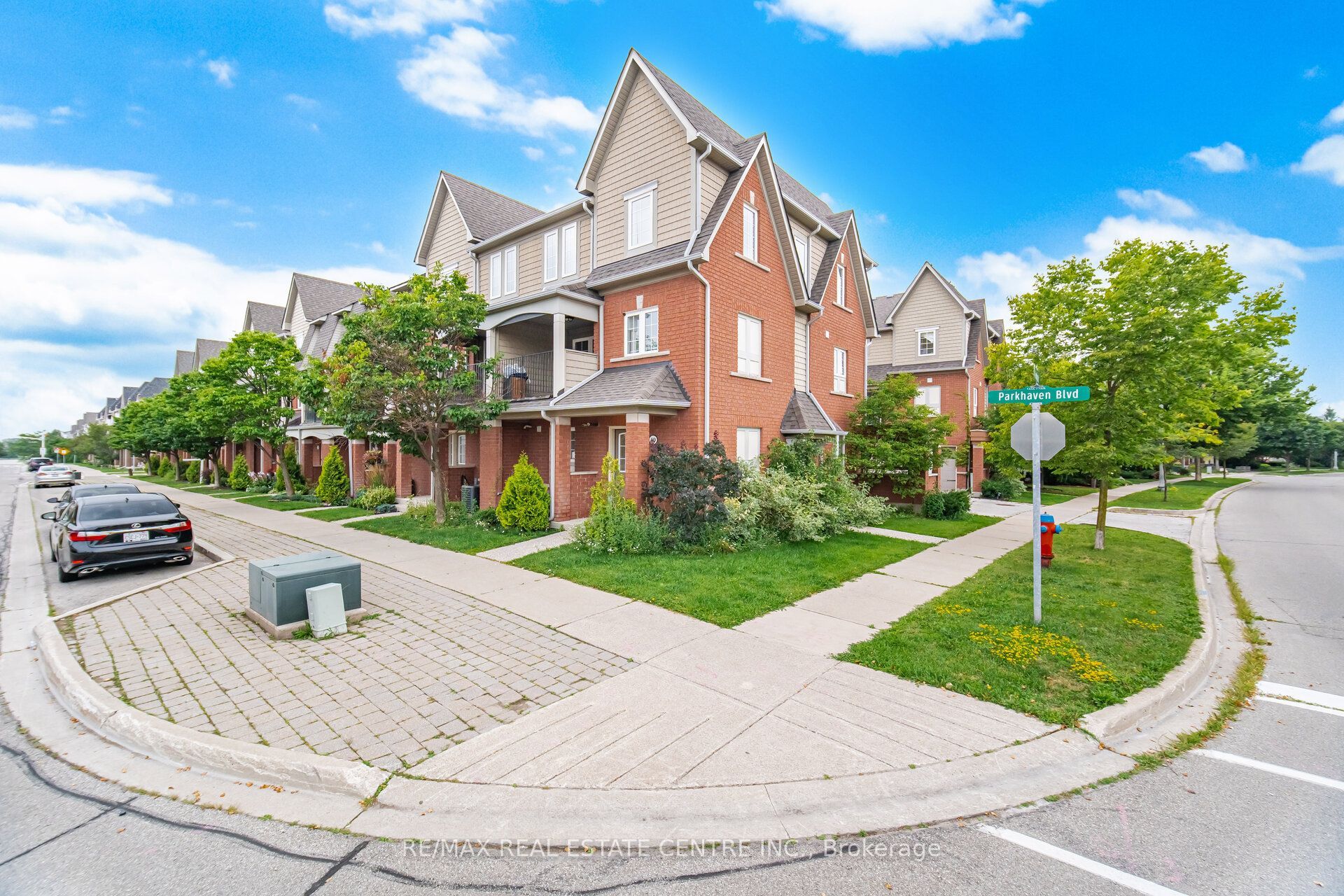 2360 Parkhaven Boulevard 10, Oakville, ON L6H 7S6 photo 3