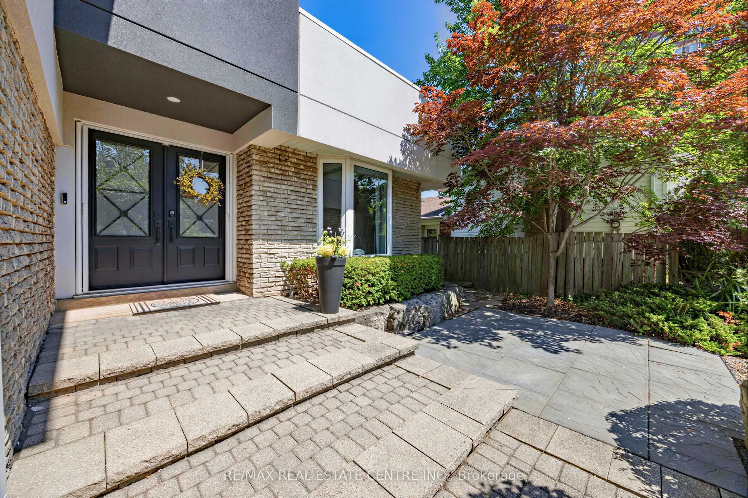 365 Lynn Place, Oakville, ON L6H 2C5 photo 3