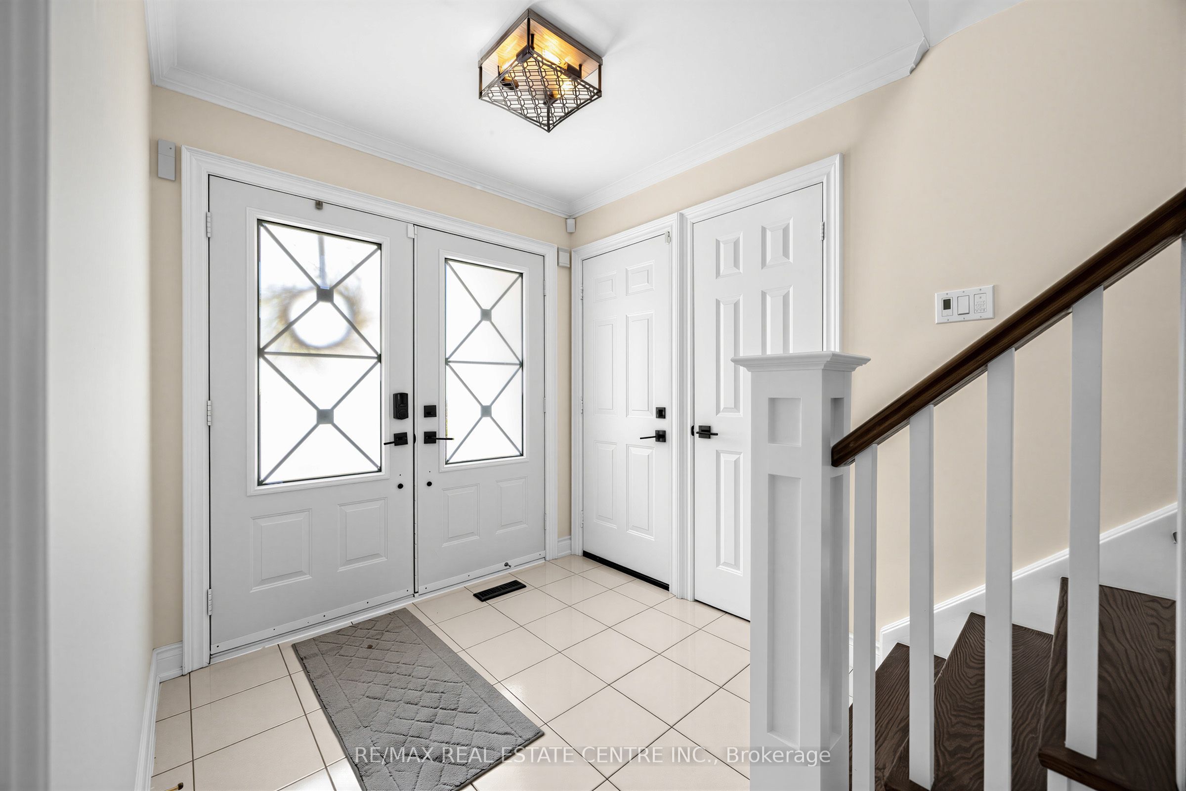 365 Lynn Place, Oakville, ON L6H 2C5 photo 5