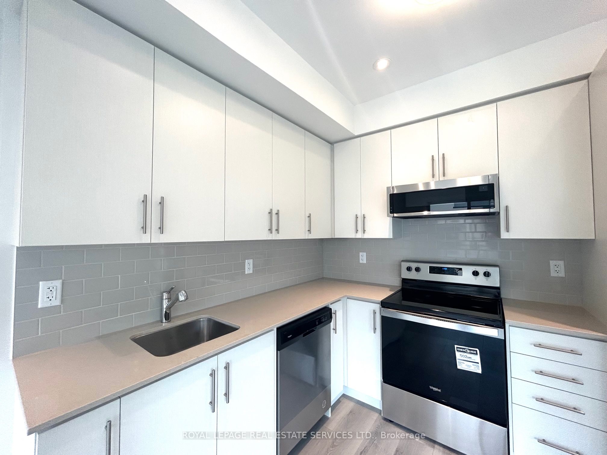 3405 Ridgeway Drive E 18, Mississauga, ON L5L 0B9 photo 2