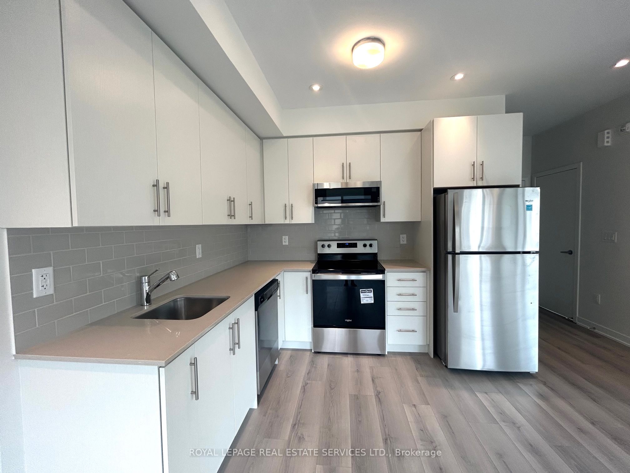 3405 Ridgeway Drive E 18, Mississauga, ON L5L 0B9 photo 3