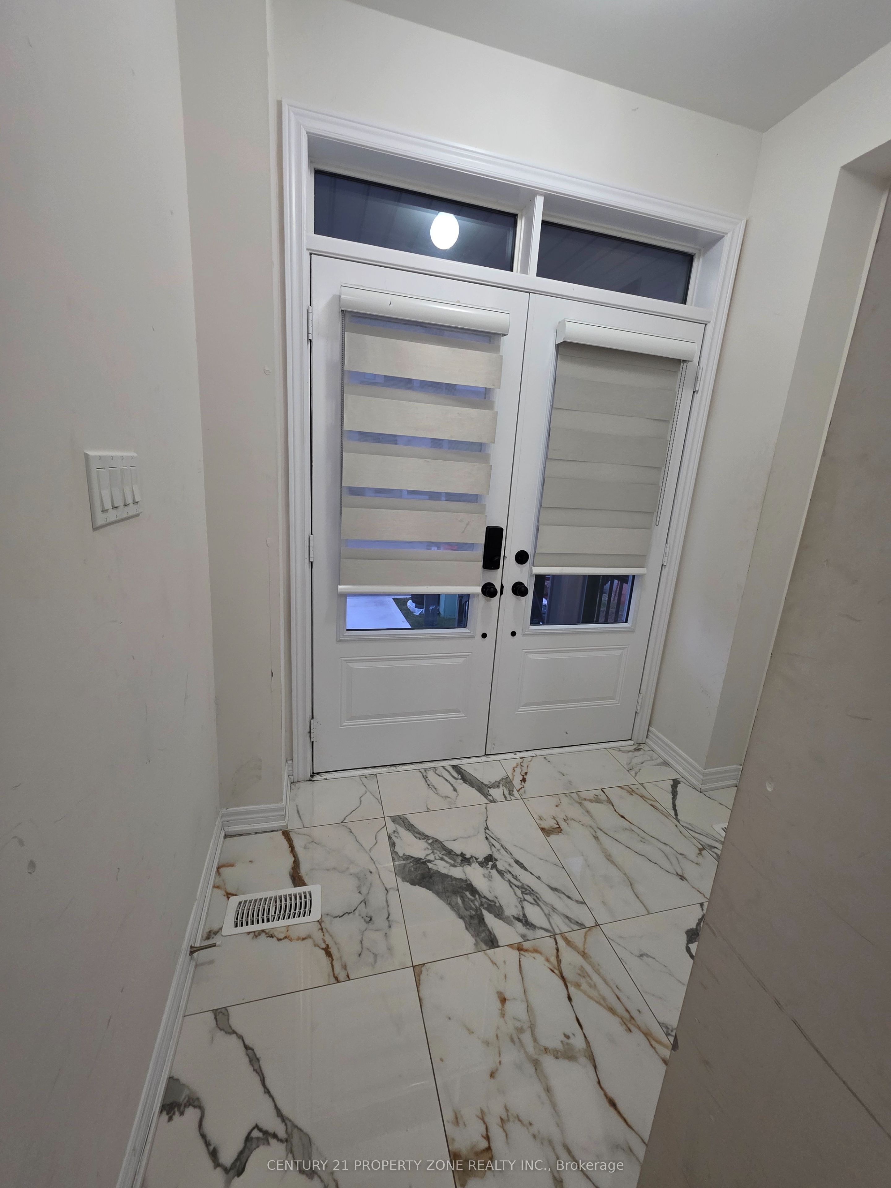 42 Hayrake Street, Brampton, ON L6Z 3M4 photo 3