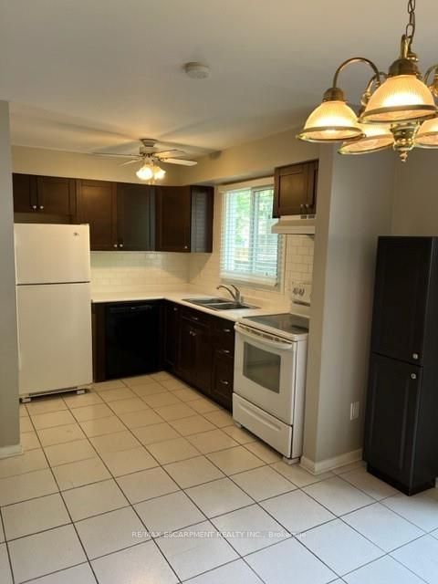 2385 Woodward Avenue 36, Burlington, ON L7R 1V2 photo 3