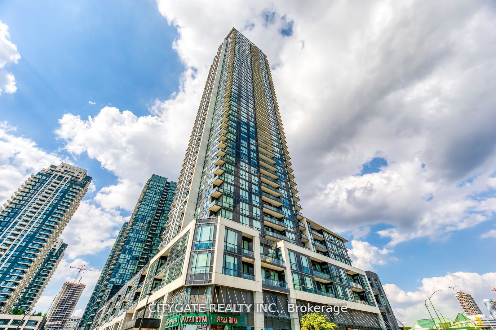 225 Webb Drive 314, Mississauga, ON L5B 3Y5