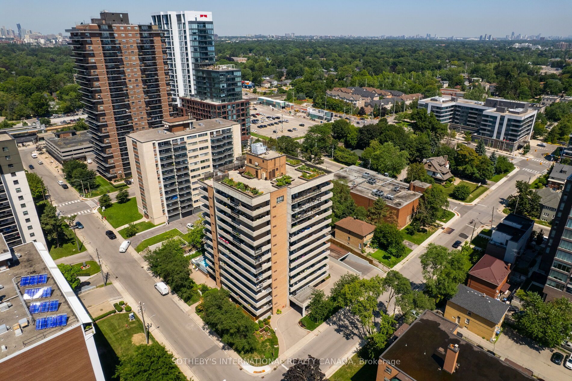 66 High Street E 903, Mississauga, ON L5G 1K2 photo 2