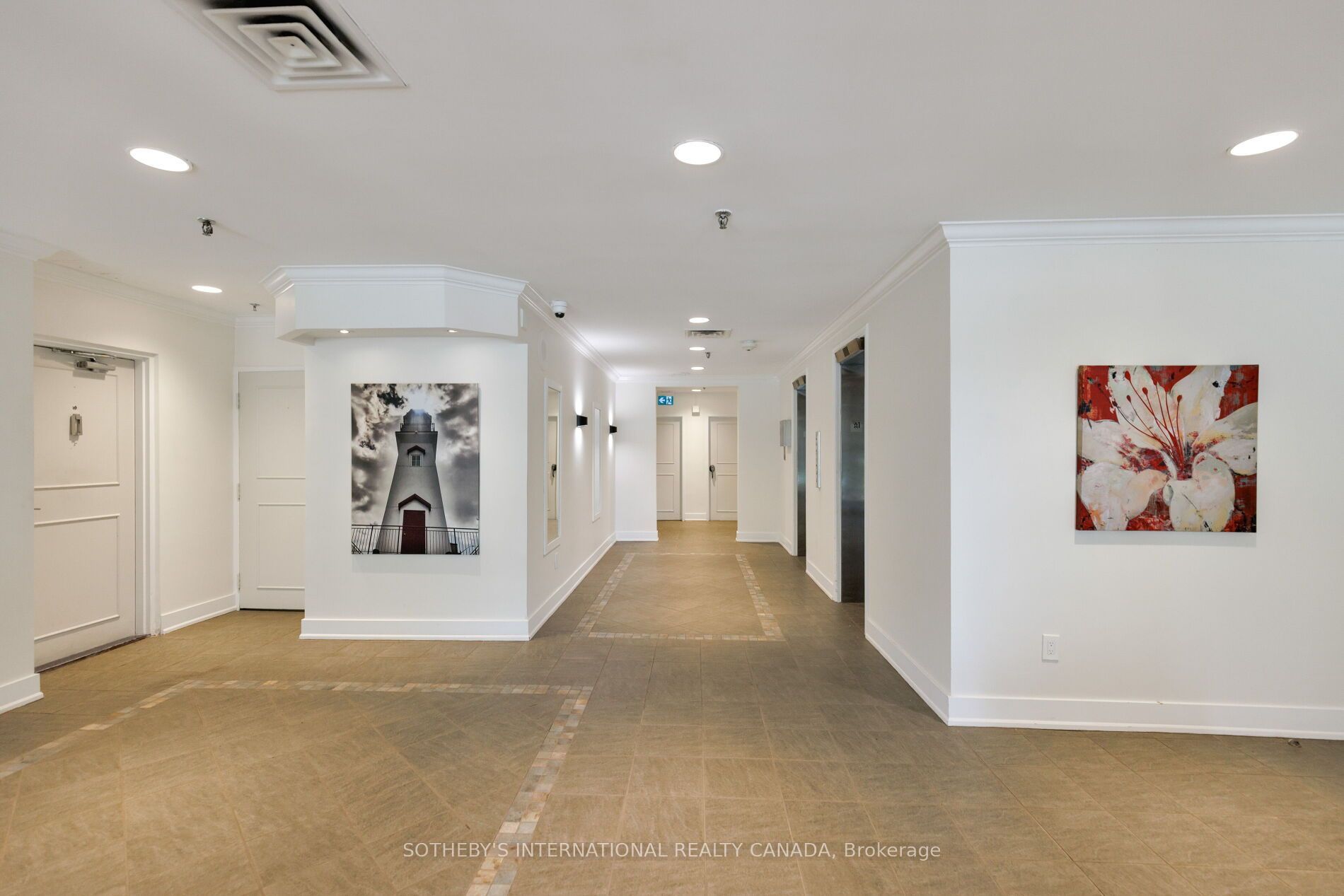 66 High Street E 903, Mississauga, ON L5G 1K2 photo 4