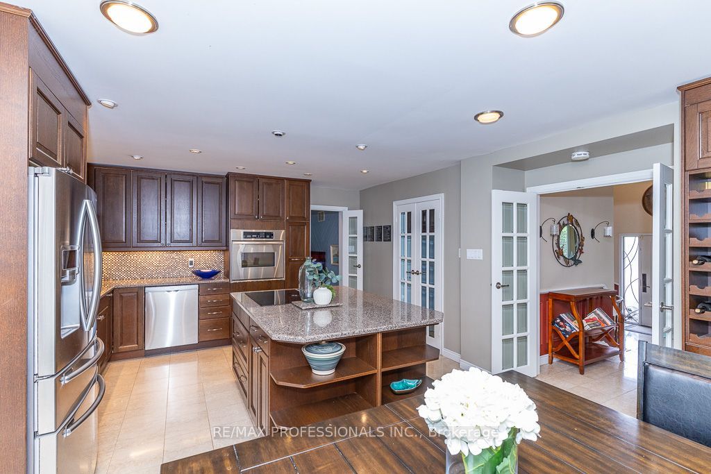 2604 Barrisdale Court, Mississauga, ON L5N 2H2 photo 5