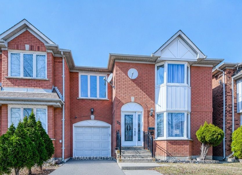 35 Softneedle Avenue, Brampton, ON L6R 1K4