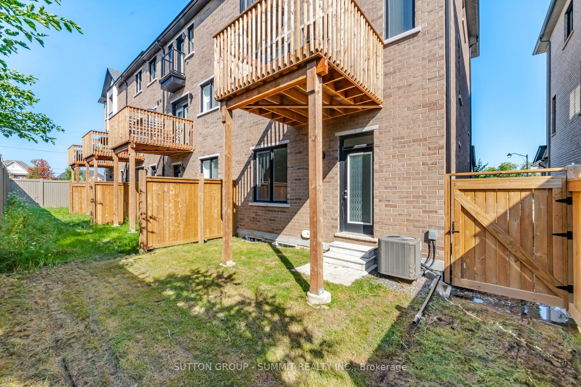 5206 Viola Desmond Drive, Mississauga, ON L5M 2S7 photo 3