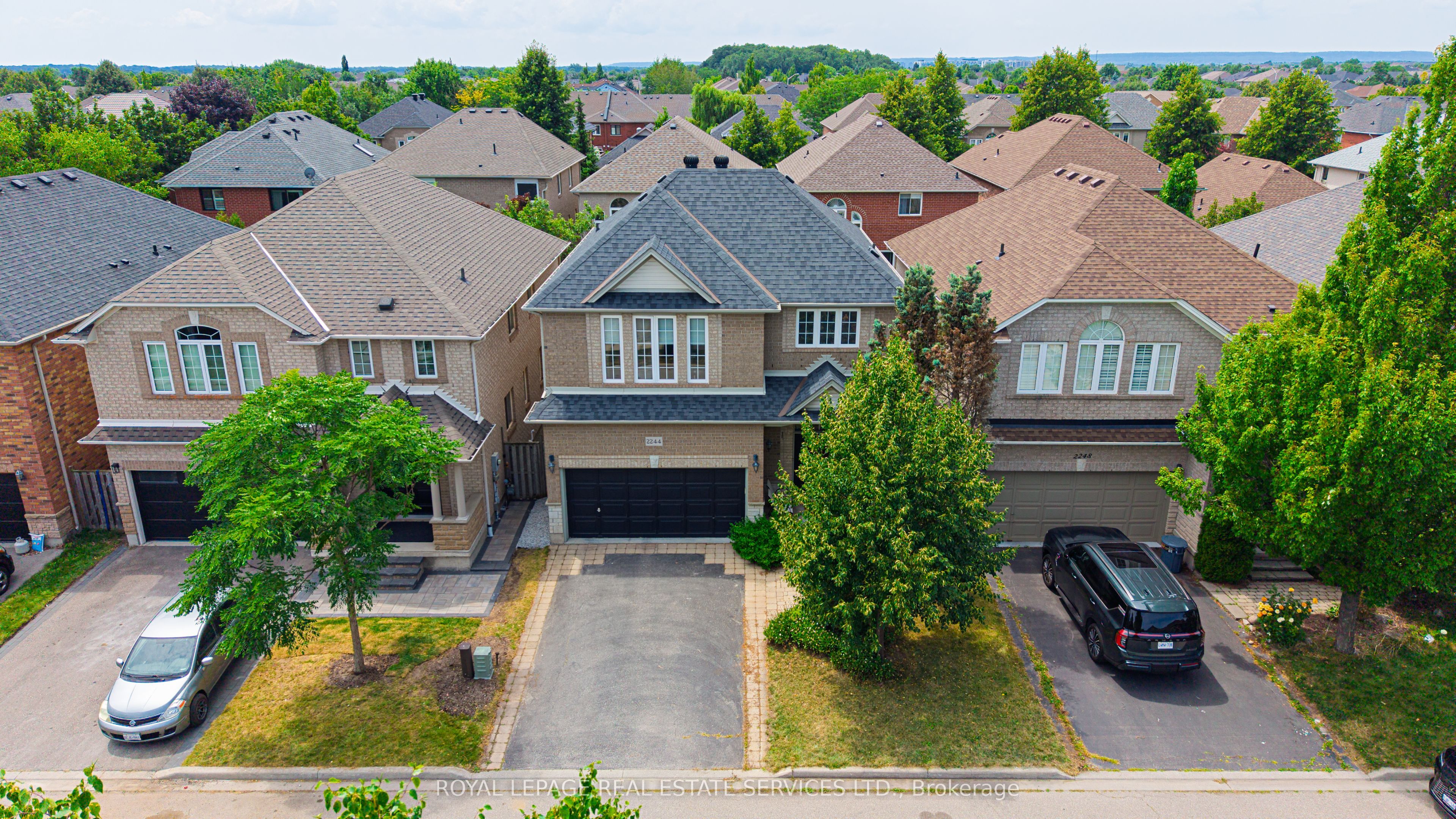 2244 Osprey Lane, Oakville, ON L6M 3Z8 photo 2